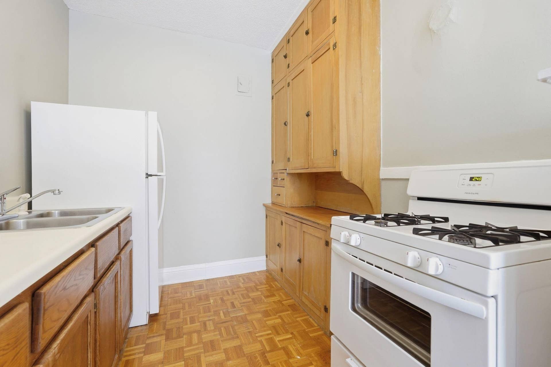 220 E 19th Street, #104, 74, Minneapolis, MN 55403 75-web-or-mls-220-e-19th-st.jpg
