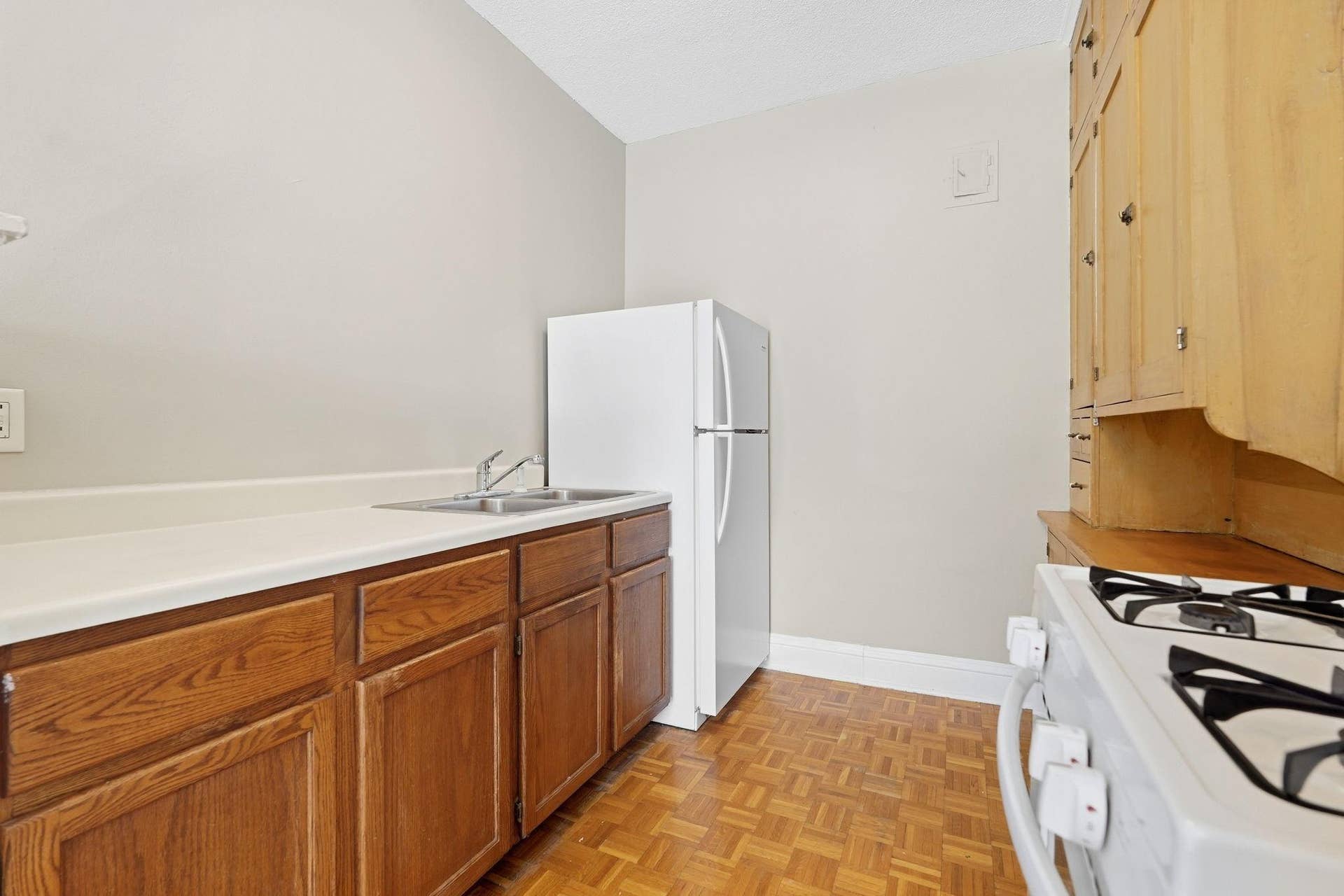 220 E 19th Street, #104, 74, Minneapolis, MN 55403 76-web-or-mls-220-e-19th-st.jpg