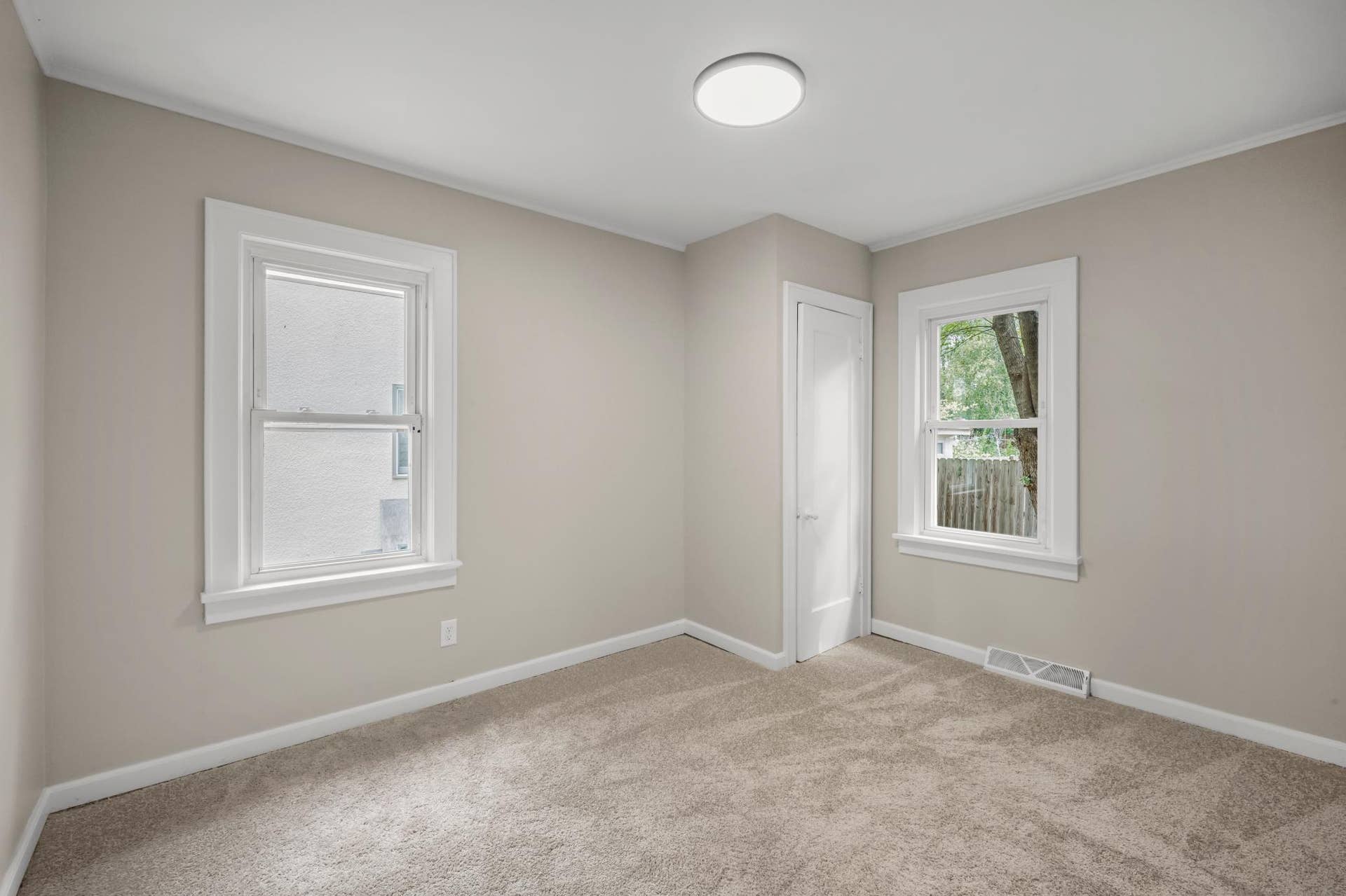 756 Mcknight Road N, Maplewood, MN 55119 Bedroom 1 on the mainfloor