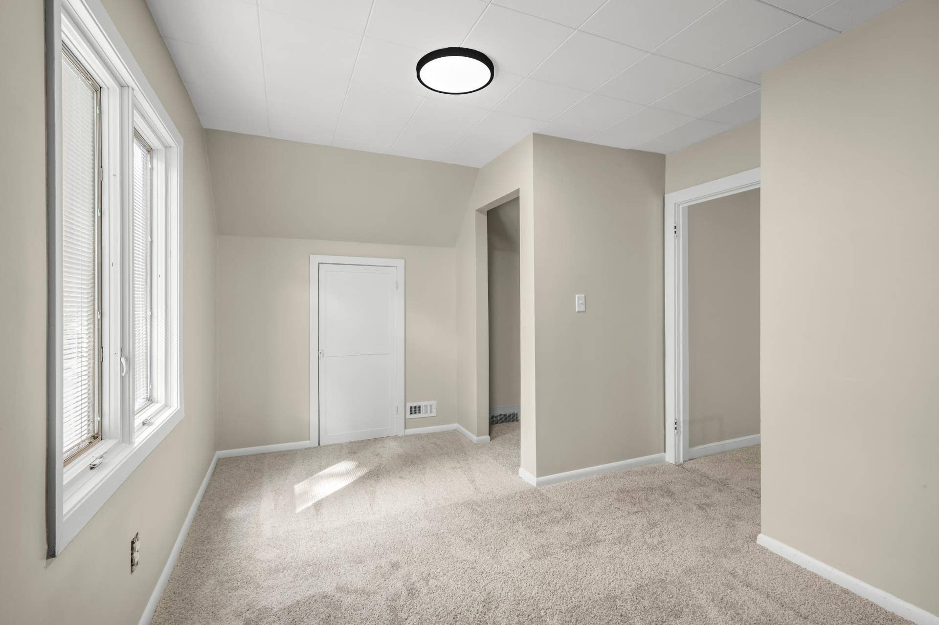 756 Mcknight Road N, Maplewood, MN 55119 Bedroom 3 in the upper level