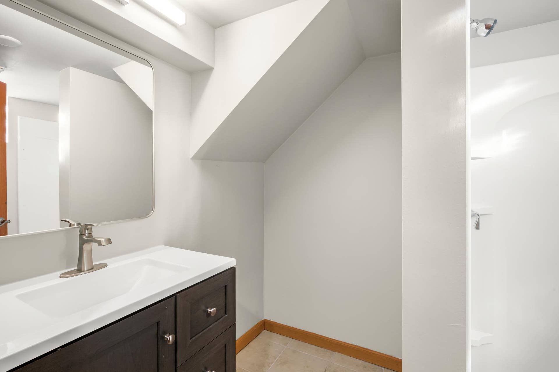 756 Mcknight Road N, Maplewood, MN 55119 Nicely refreshed lower level 3/4 bath