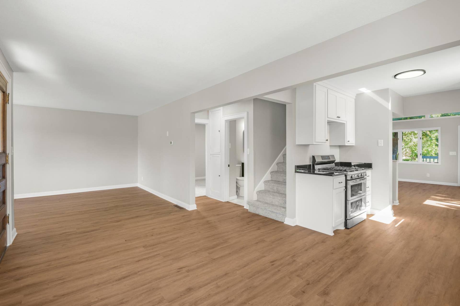 756 Mcknight Road N, Maplewood, MN 55119 The open floor plan is perfect for entertaining and day-to-day living