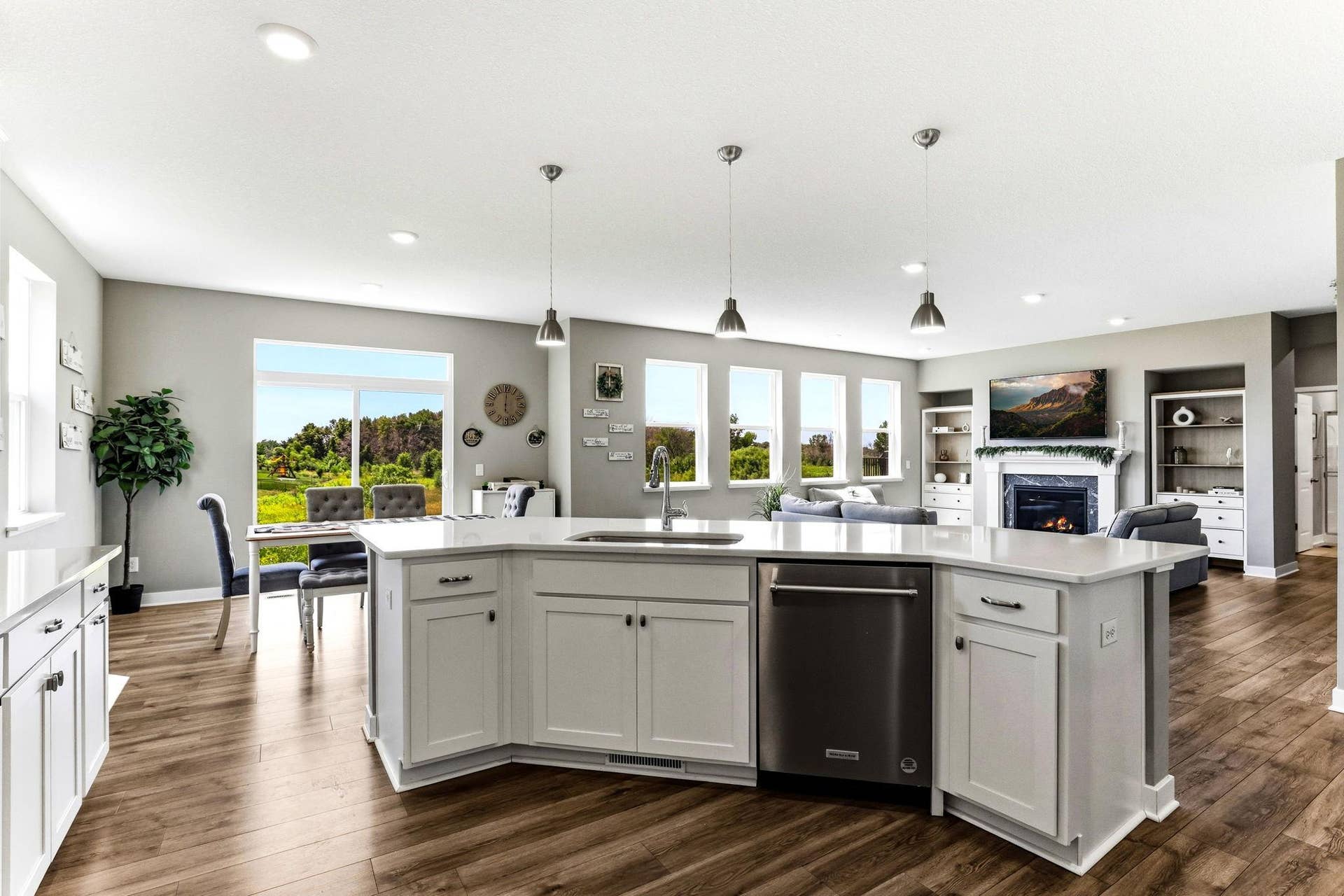 16206 Europa Avenue N, Hugo, MN 55038 17-web-or-mls-16206-Europa-Ave-N-16.jpg