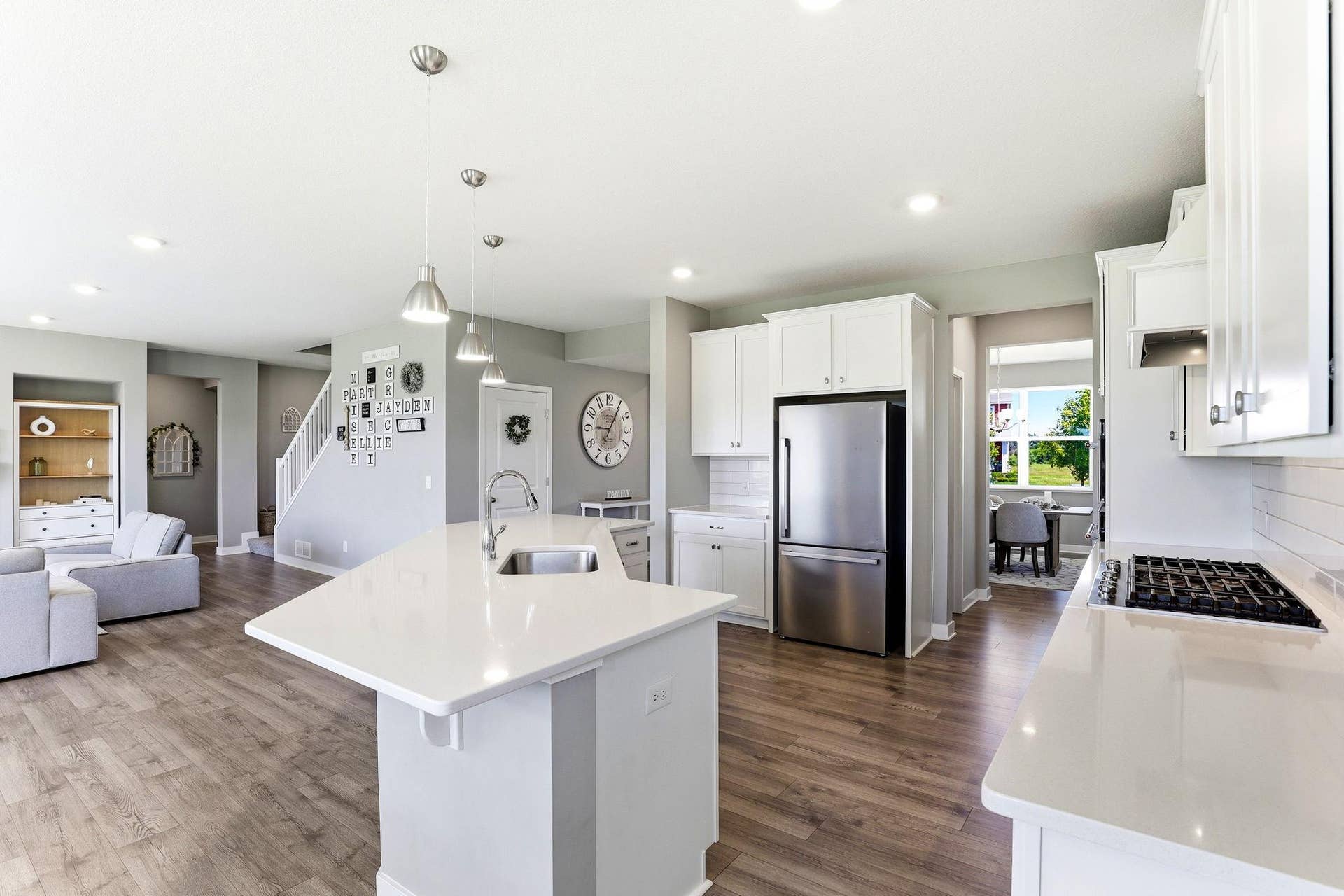 16206 Europa Avenue N, Hugo, MN 55038 15-web-or-mls-16206-Europa-Ave-N-14.jpg