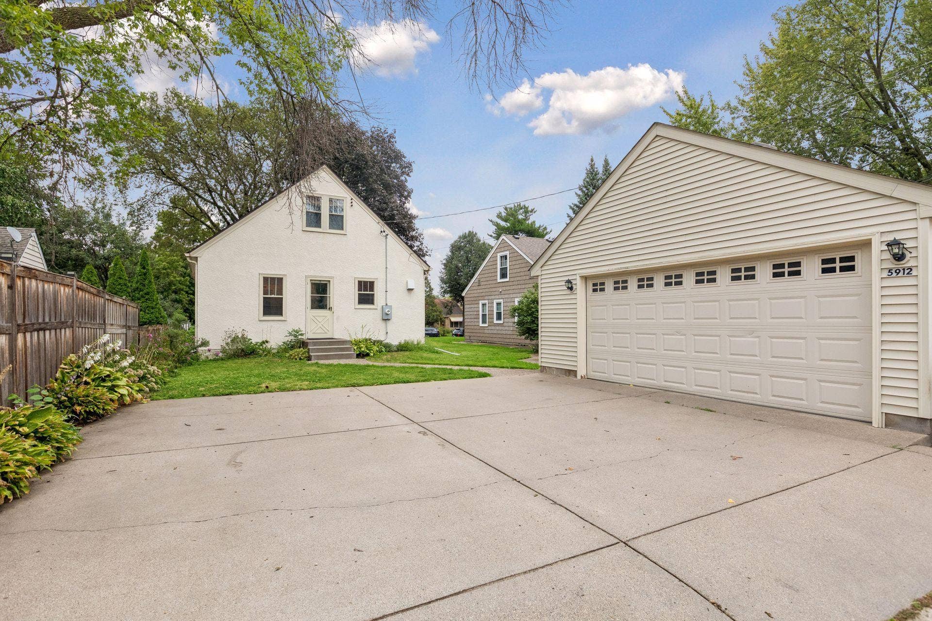5912 10th Avenue S, 17, Minneapolis, MN 55417 Cement Driveway