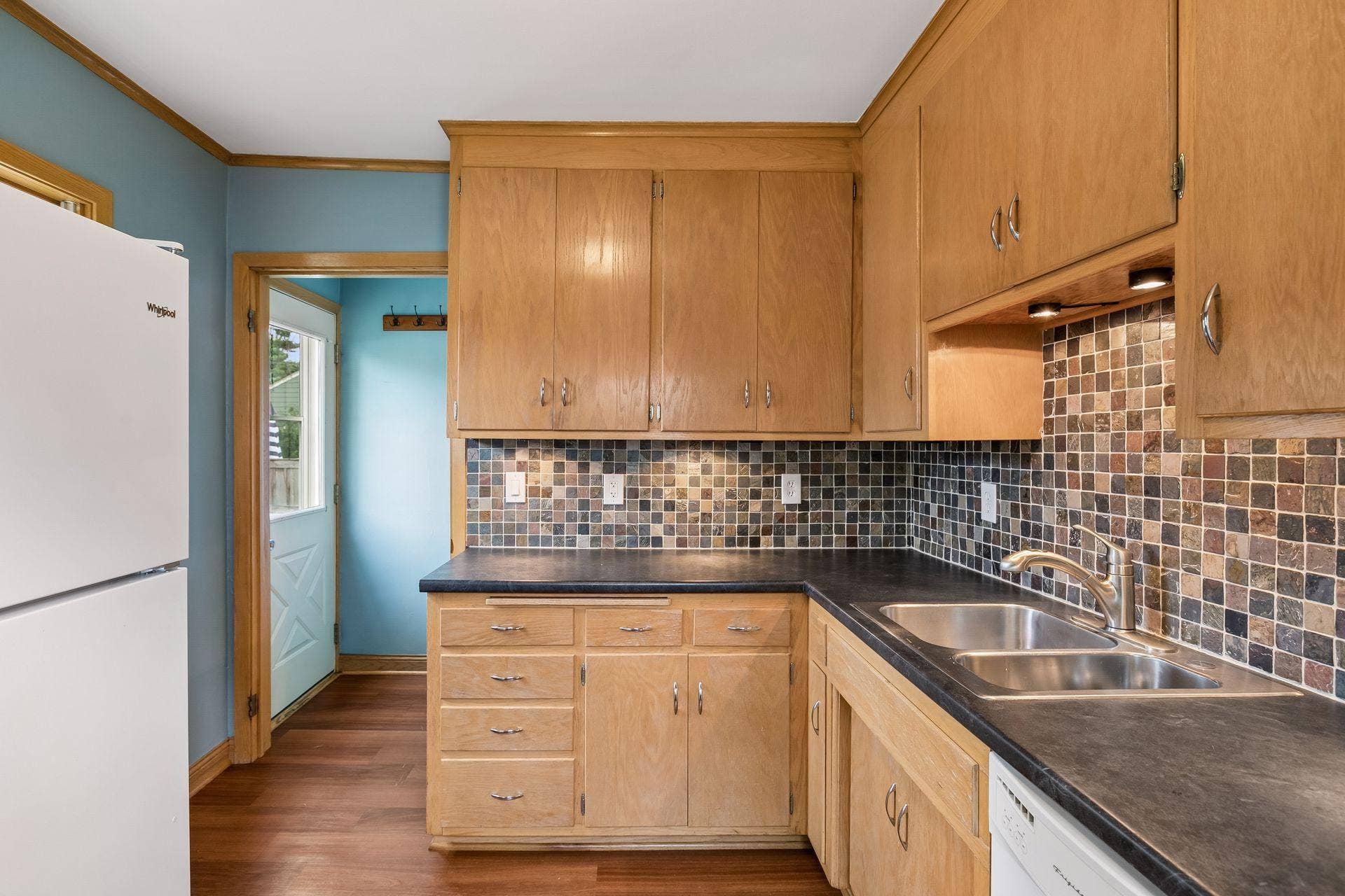 5912 10th Avenue S, 17, Minneapolis, MN 55417 Updated Kitchen