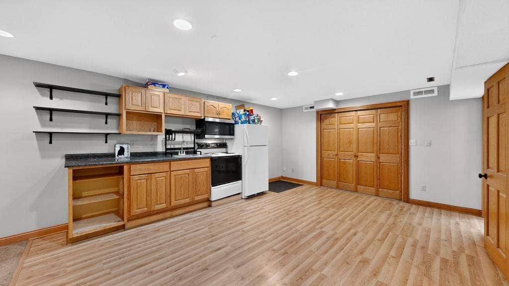 5645 Meadow Drive SE, Rochester, MN 55904 55.jpg