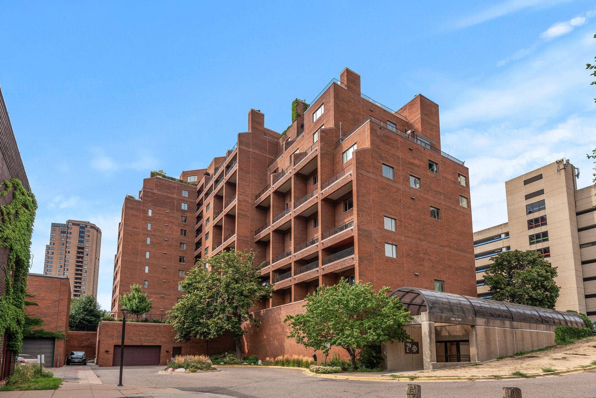 100 2nd Street SE, #406, 50, Minneapolis, MN 55414 Winslow House