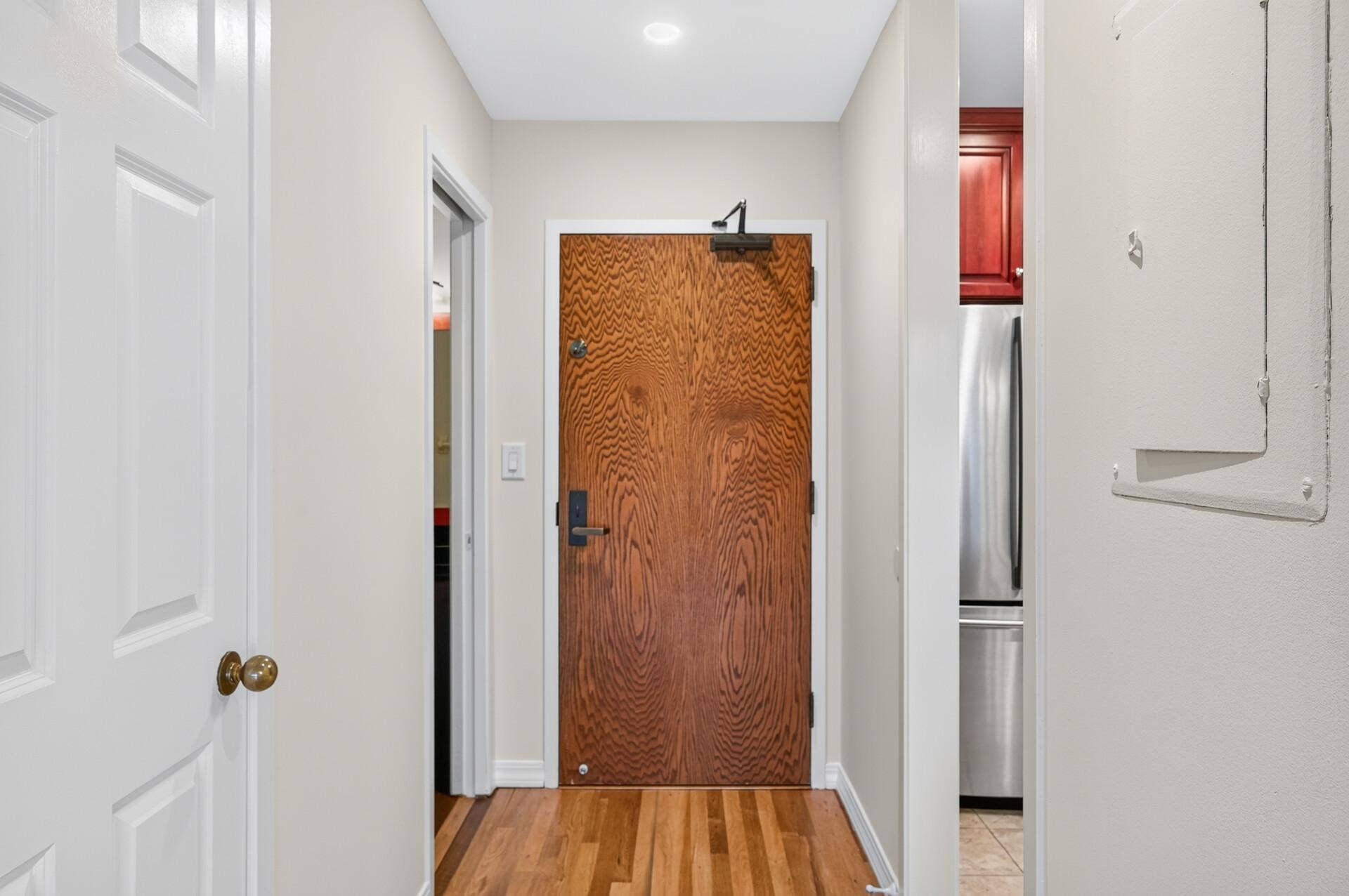 100 2nd Street SE, #406, 50, Minneapolis, MN 55414 Entry w/Hardwood Floors