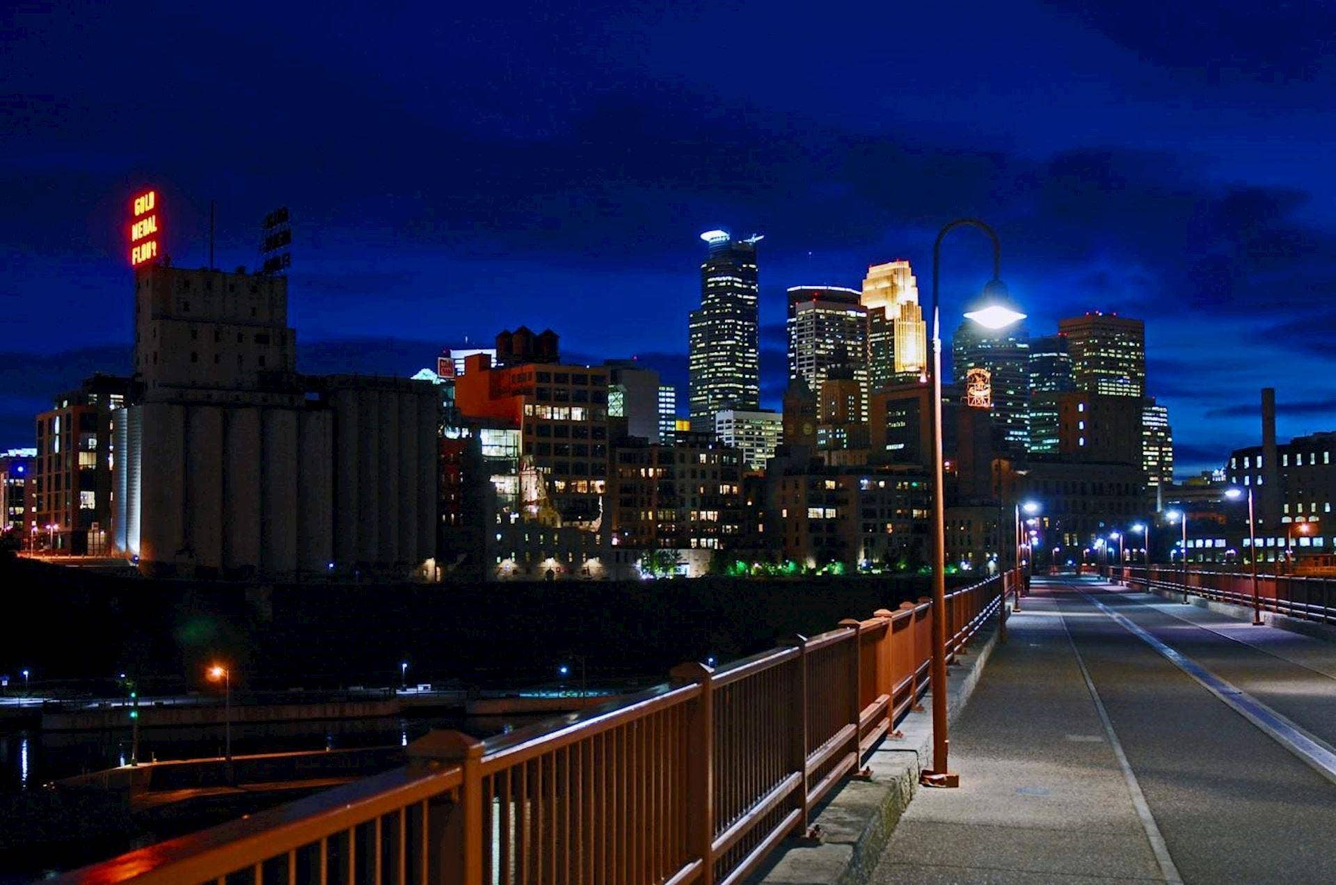 100 2nd Street SE, #406, 50, Minneapolis, MN 55414 Evenings along Stone Arch Bridge