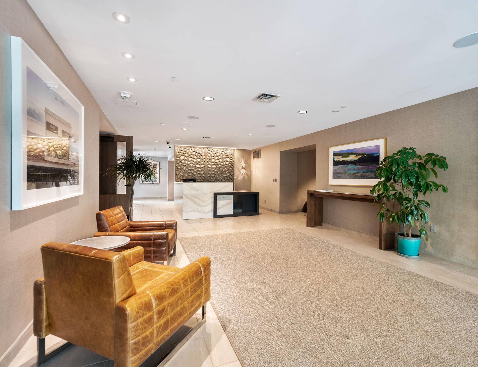 100 2nd Street SE, #406, 50, Minneapolis, MN 55414 Winslow House Lobby