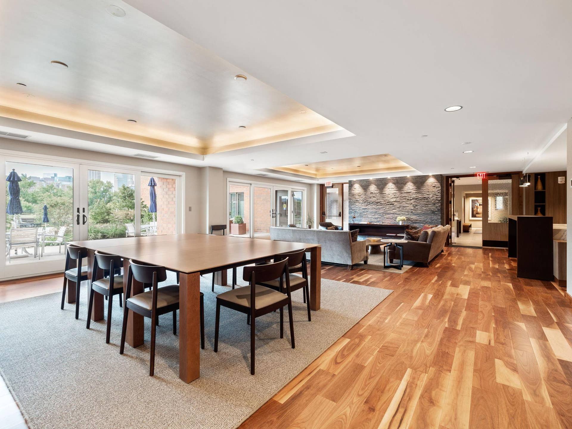 100 2nd Street SE, #406, 50, Minneapolis, MN 55414 Fee free to residents to use the room