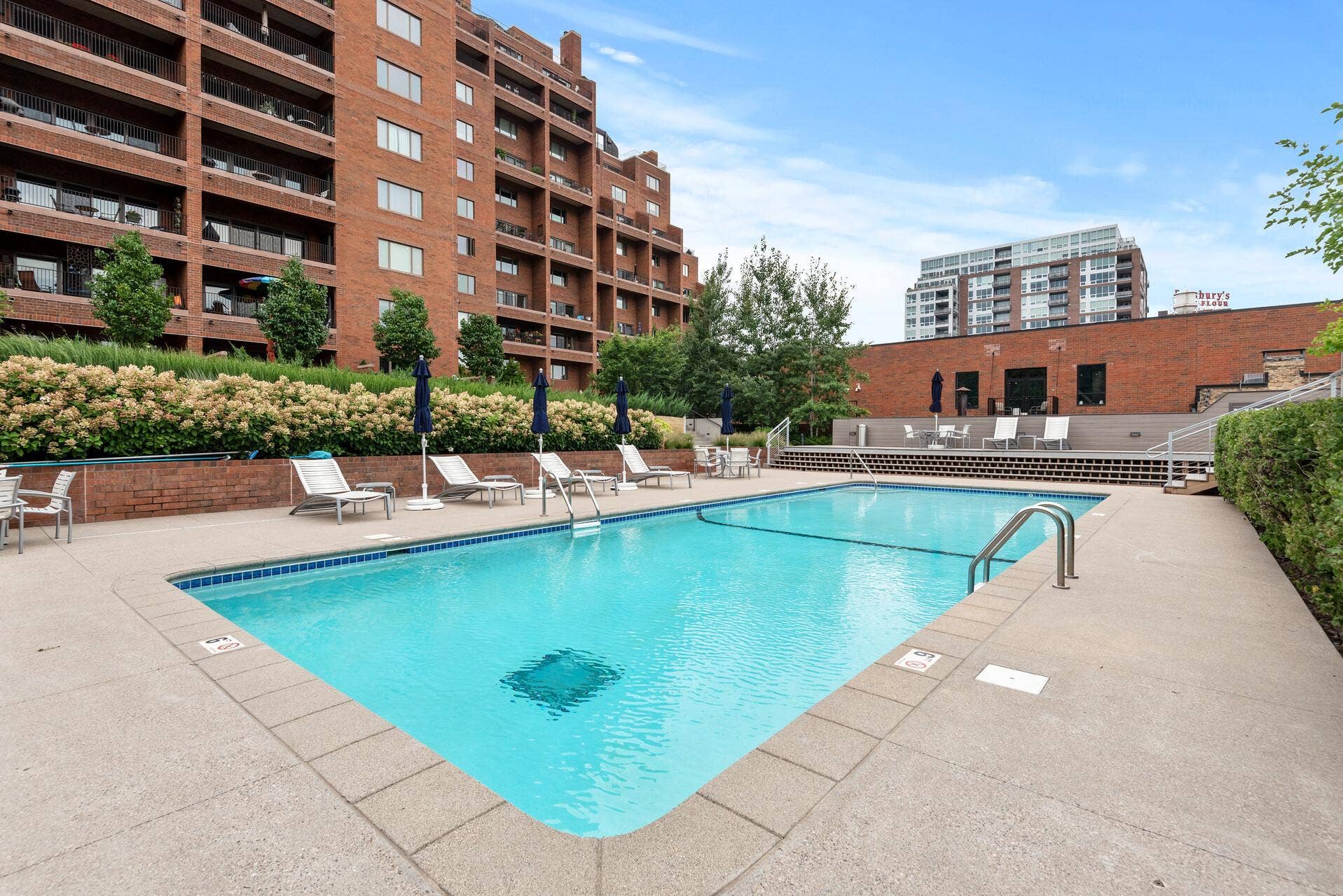 100 2nd Street SE, #406, 50, Minneapolis, MN 55414 Winslow House Outdoor Pool