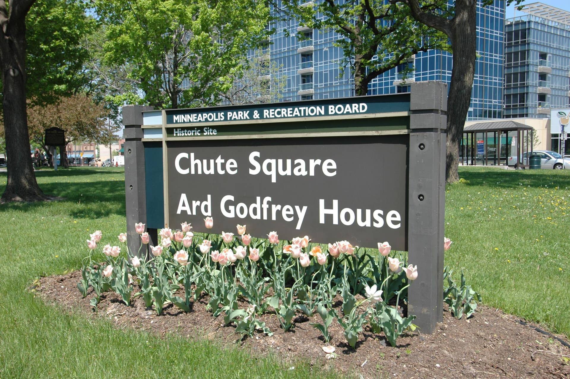 100 2nd Street SE, #406, 50, Minneapolis, MN 55414 Chute Park