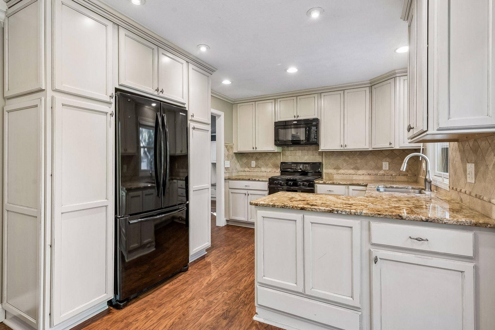 308 Monroe Avenue S, Edina, MN 55343