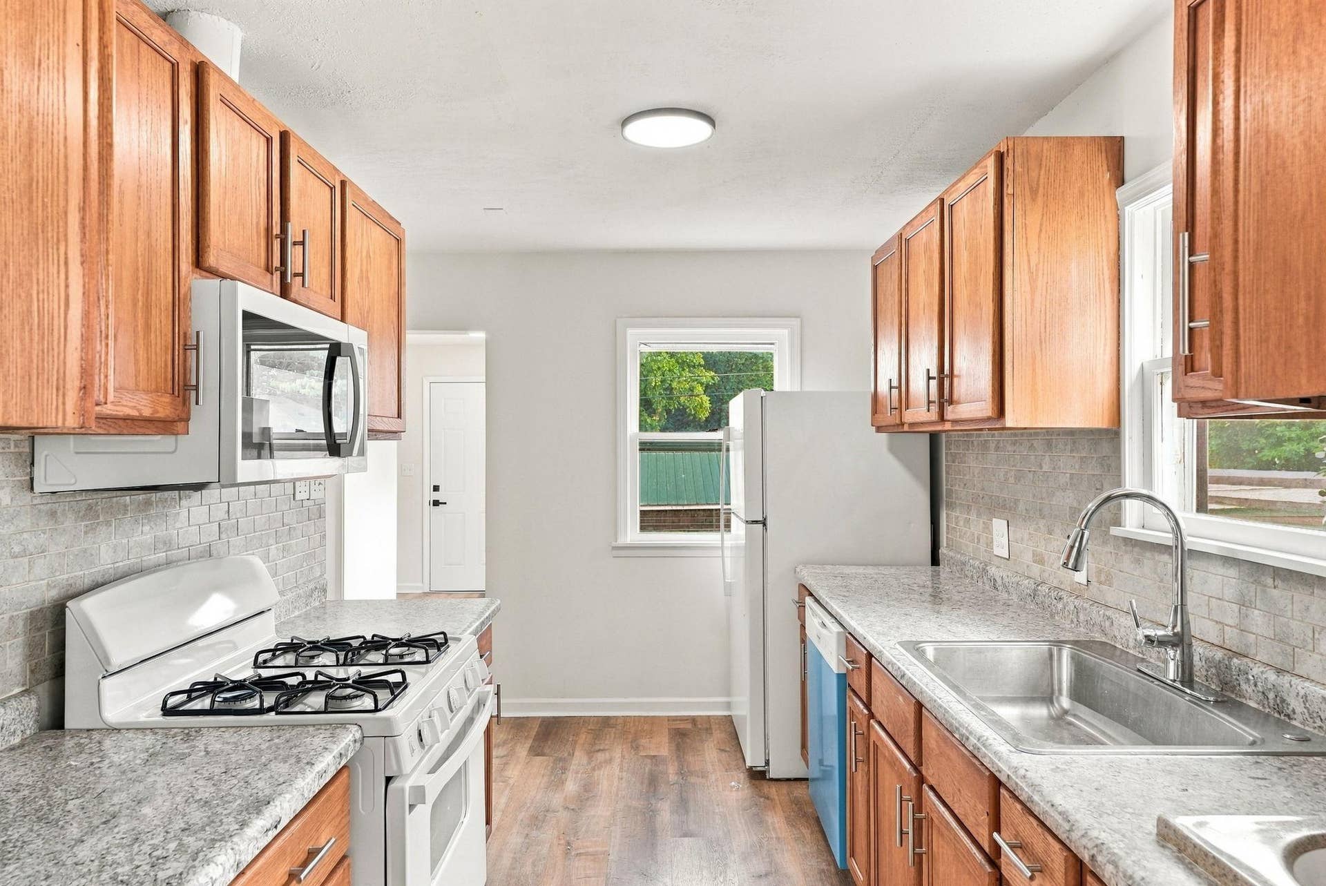 3746 Russell Avenue N, 12, Minneapolis, MN 55412 29-web-or-mls-3746_Russell_Avenue_North_Minneapolis_03001.jpg