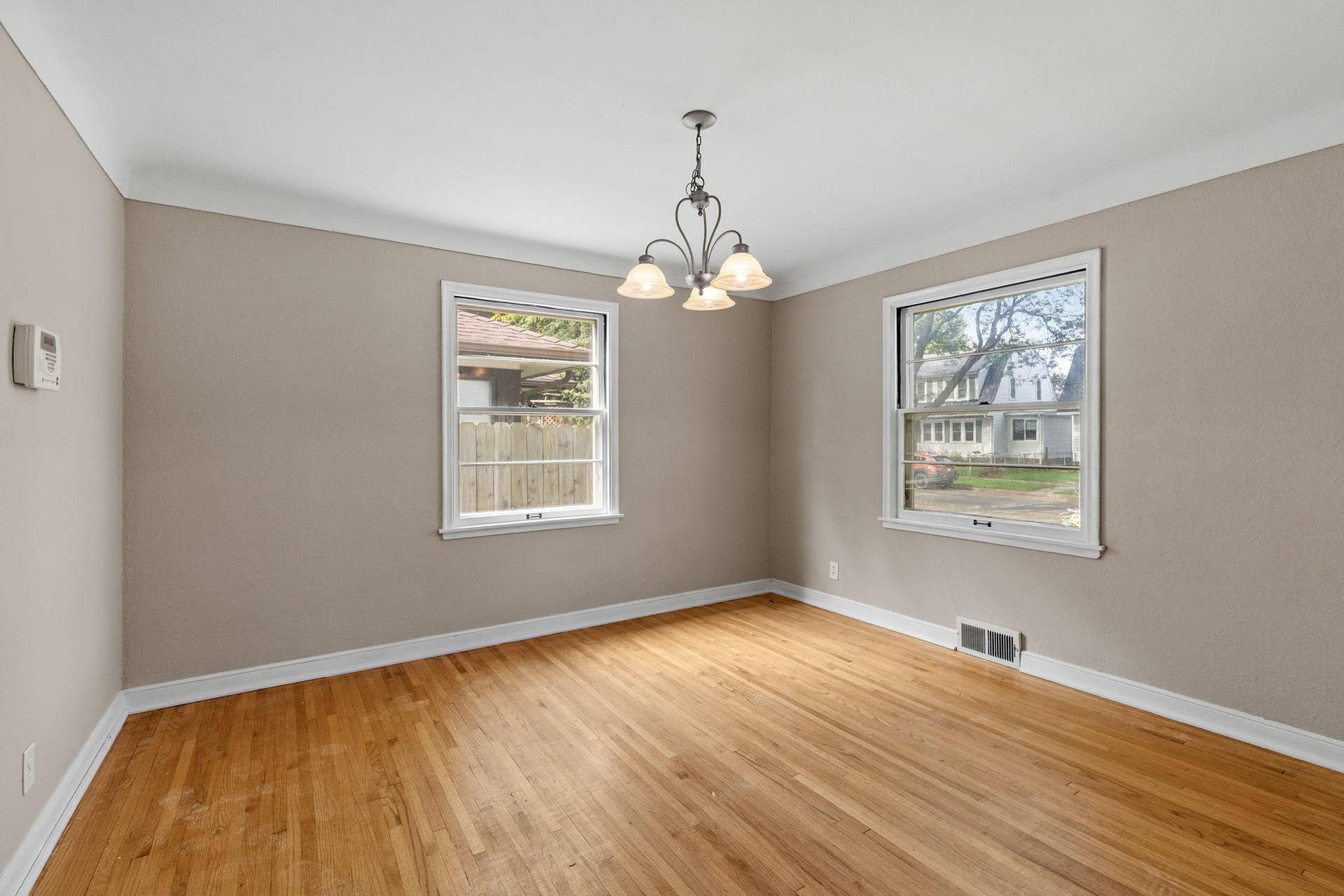 906 Sherwood Avenue, 98, Saint Paul, MN 55106 Dining Room