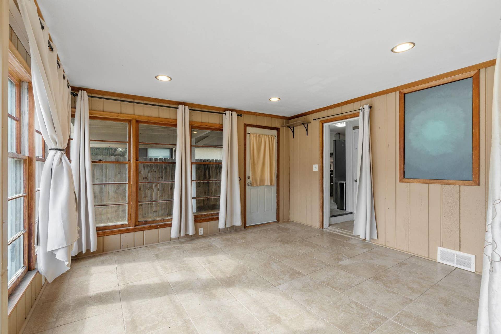 906 Sherwood Avenue, 98, Saint Paul, MN 55106 906 Sherwood Avenue, 98, Saint Paul, MN 55106