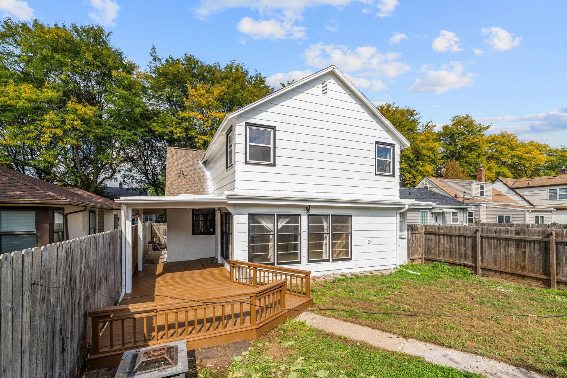 906 Sherwood Avenue, 98, Saint Paul, MN 55106 Fresh Paint on the Deck and Home Exterior