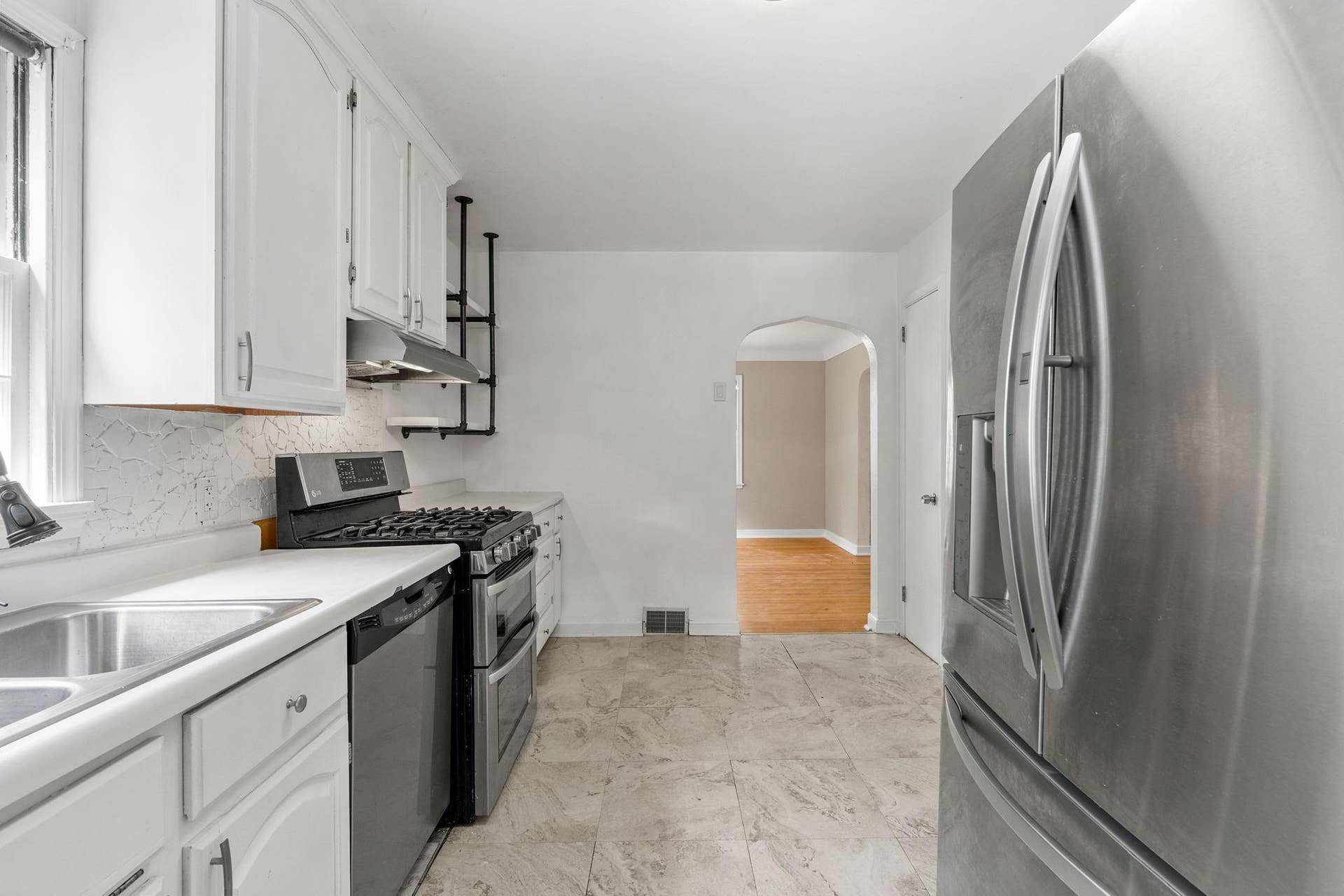 906 Sherwood Avenue, 98, Saint Paul, MN 55106 906 Sherwood Avenue, 98, Saint Paul, MN 55106