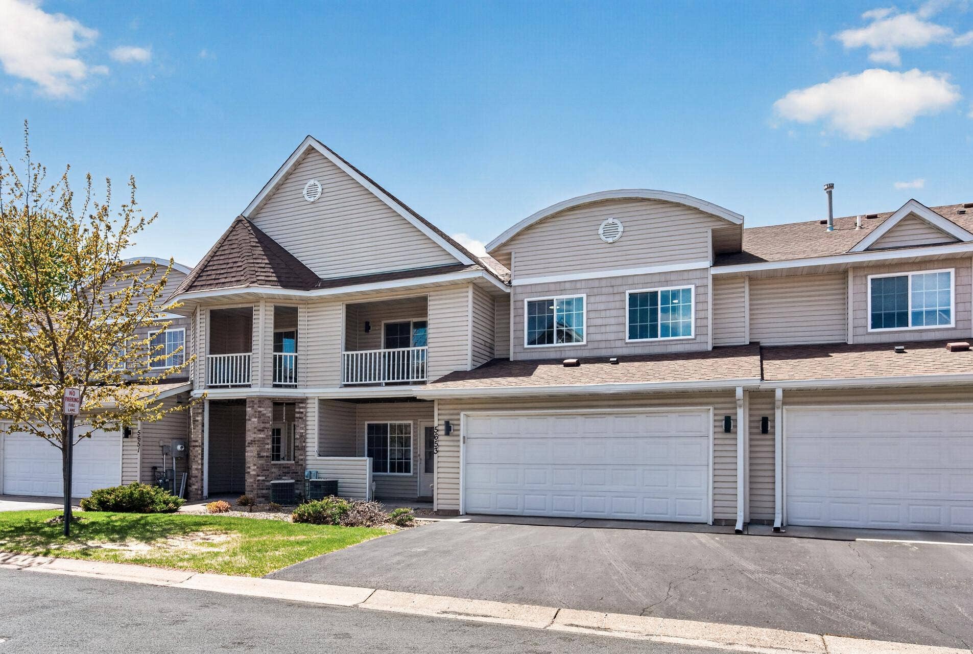 5653 100th Lane N, Brooklyn Park, MN 55443