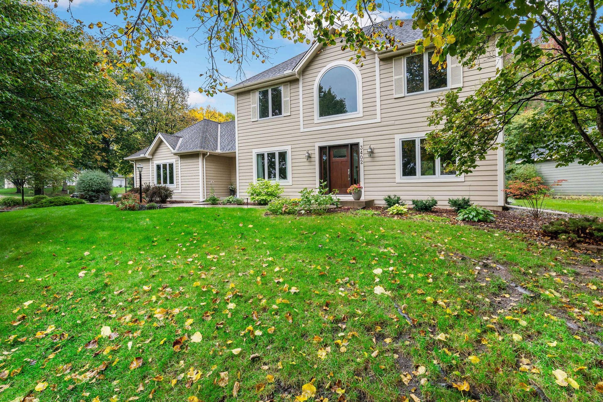 3402 Fairfax Lane, Woodbury, MN 55129 Front Exterior