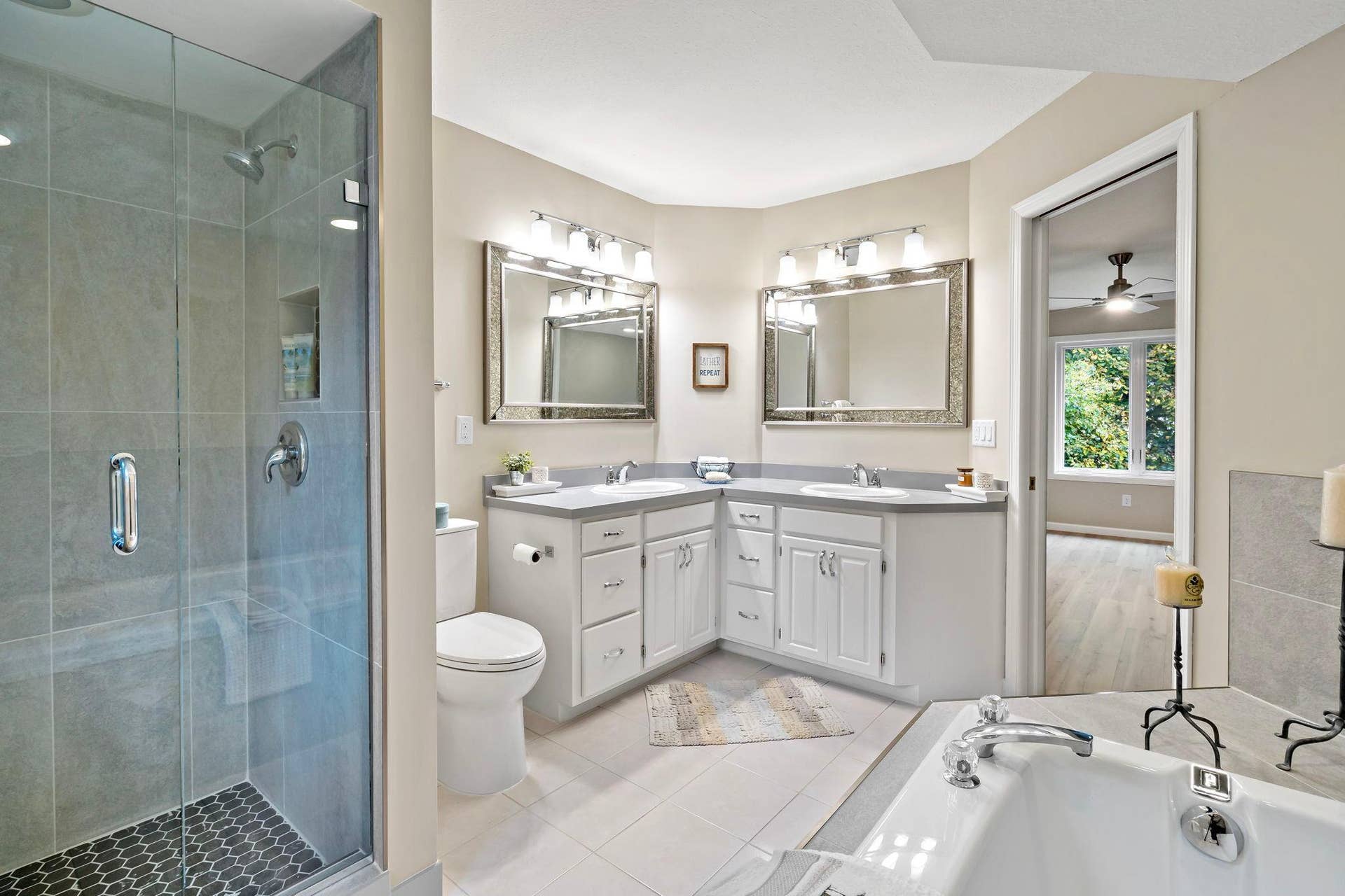 3402 Fairfax Lane, Woodbury, MN 55129 Primary Bathroom
