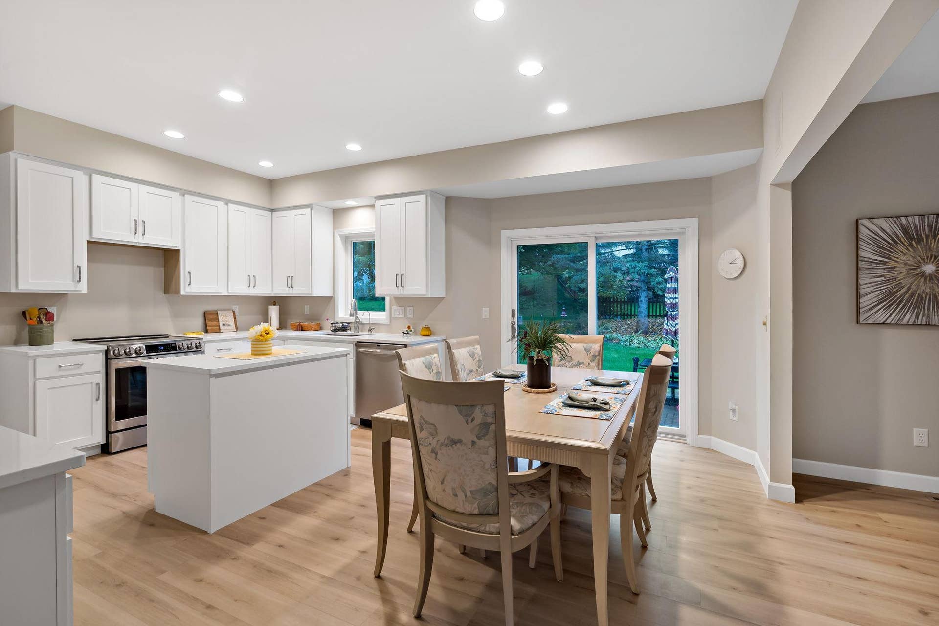 3402 Fairfax Lane, Woodbury, MN 55129 Kitchen and Dining Area