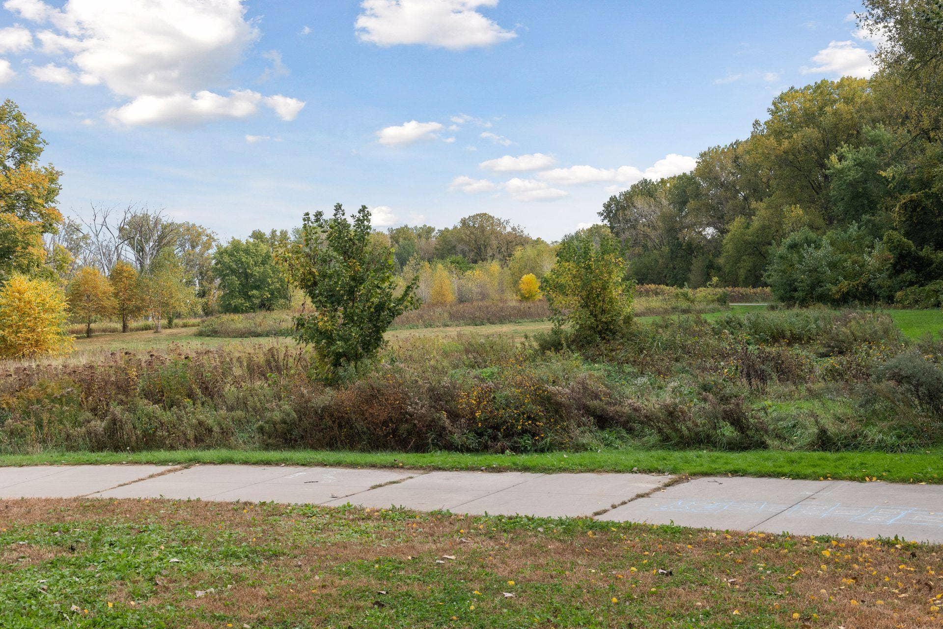 Crosby Farm Park nearby with nice walking paths