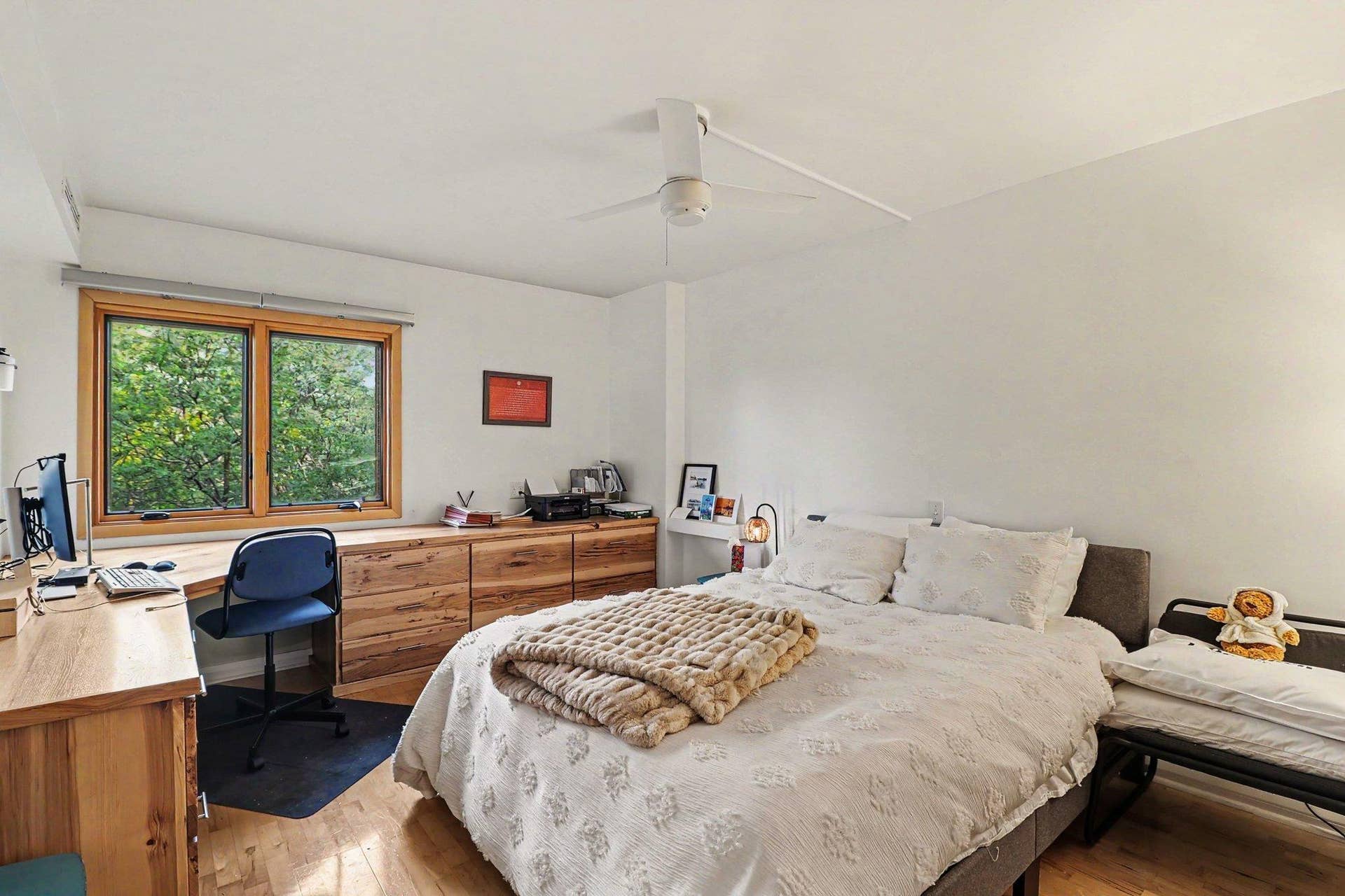 210 W Grant Street, #615, 45, Minneapolis, MN 55403 210 W Grant Street, #615, 45, Minneapolis, MN 55403