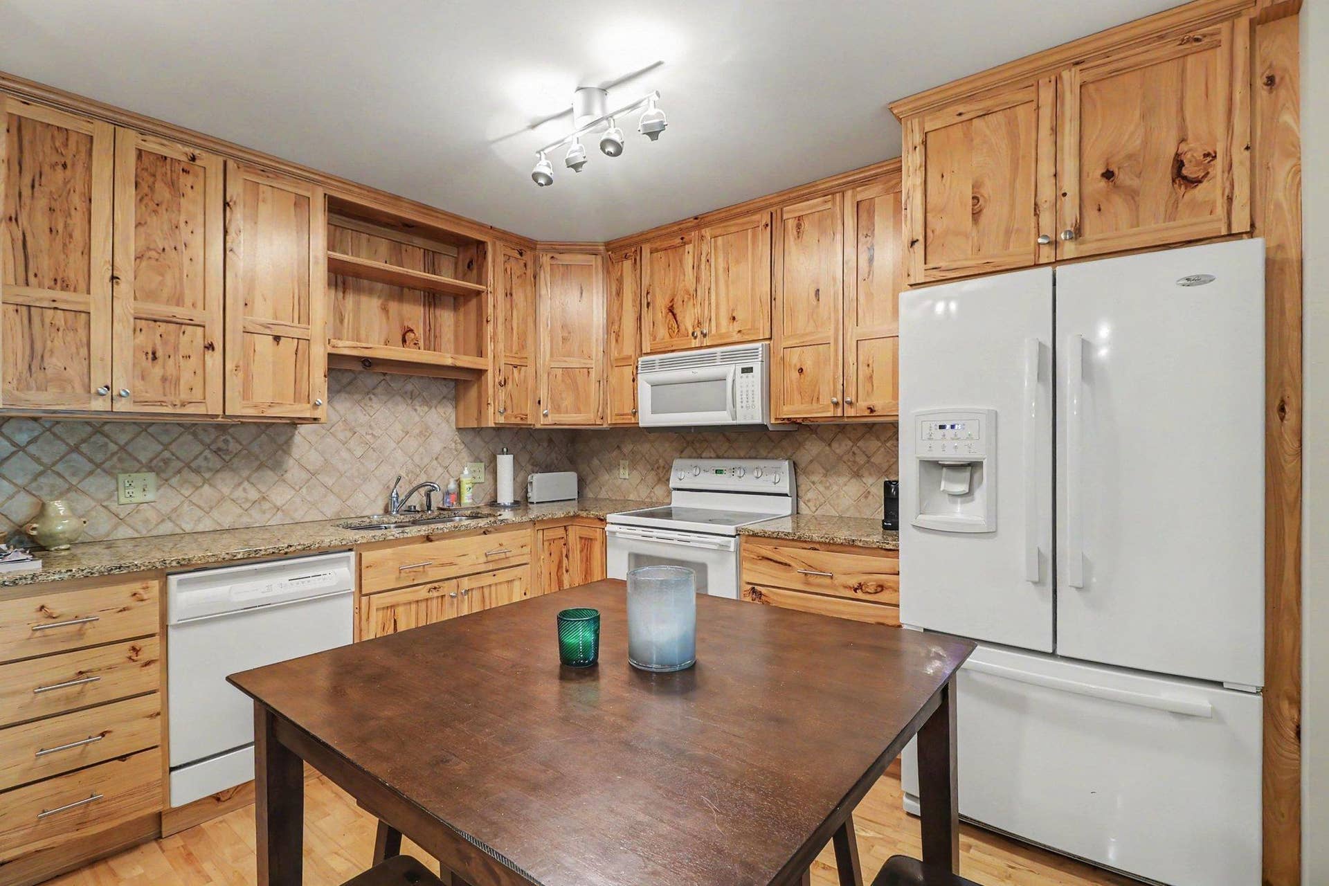 210 W Grant Street, #615, 45, Minneapolis, MN 55403 210 W Grant Street, #615, 45, Minneapolis, MN 55403