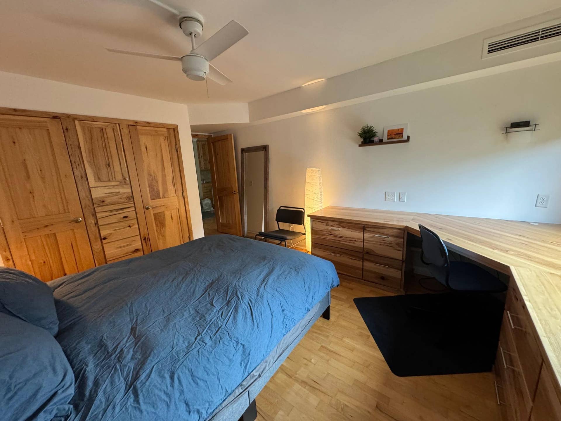 210 W Grant Street, #615, 45, Minneapolis, MN 55403 210 W Grant Street, #615, 45, Minneapolis, MN 55403