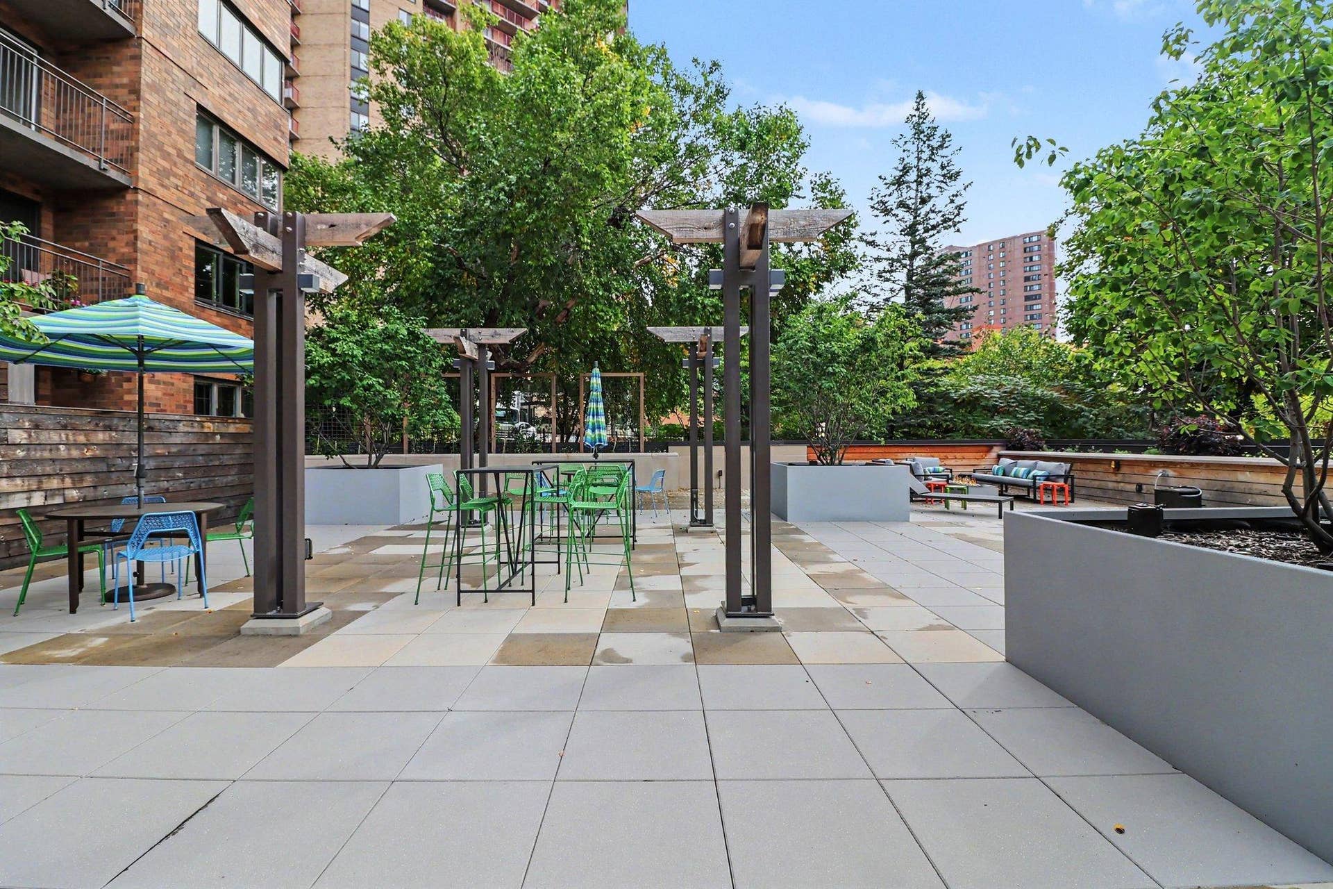 210 W Grant Street, #615, 45, Minneapolis, MN 55403 210 W Grant Street, #615, 45, Minneapolis, MN 55403