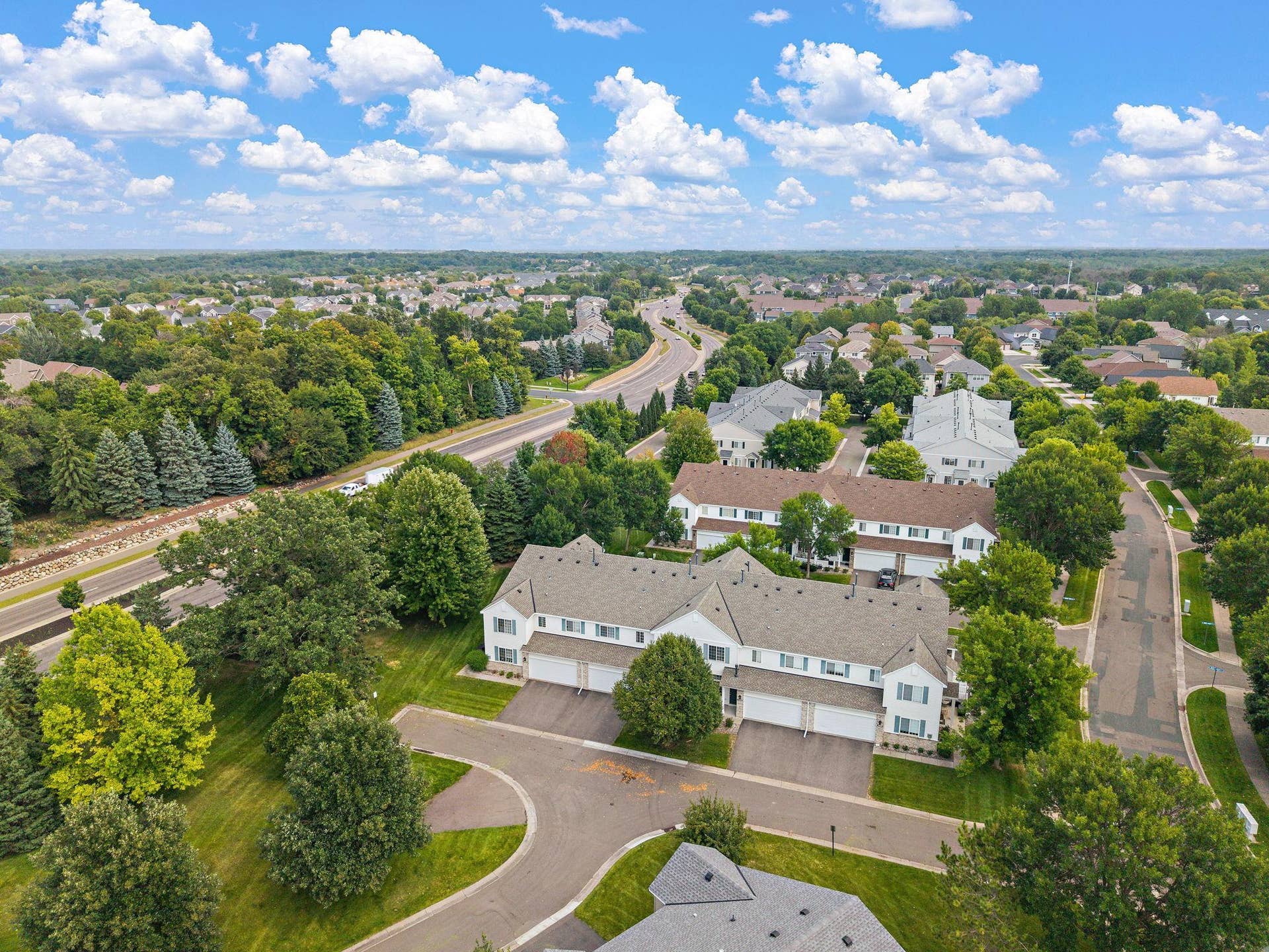 18034 69th Place N, Maple Grove, MN 55311 18034 69th Place N, Maple Grove, MN 55311