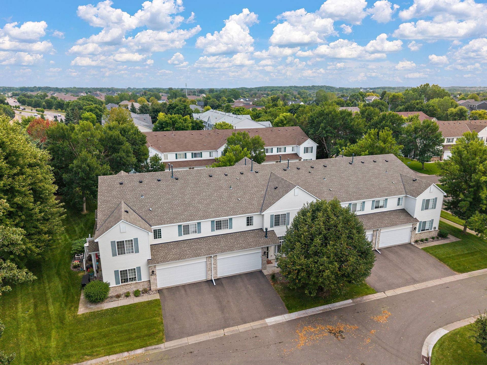 18034 69th Place N, Maple Grove, MN 55311 18034 69th Place N, Maple Grove, MN 55311