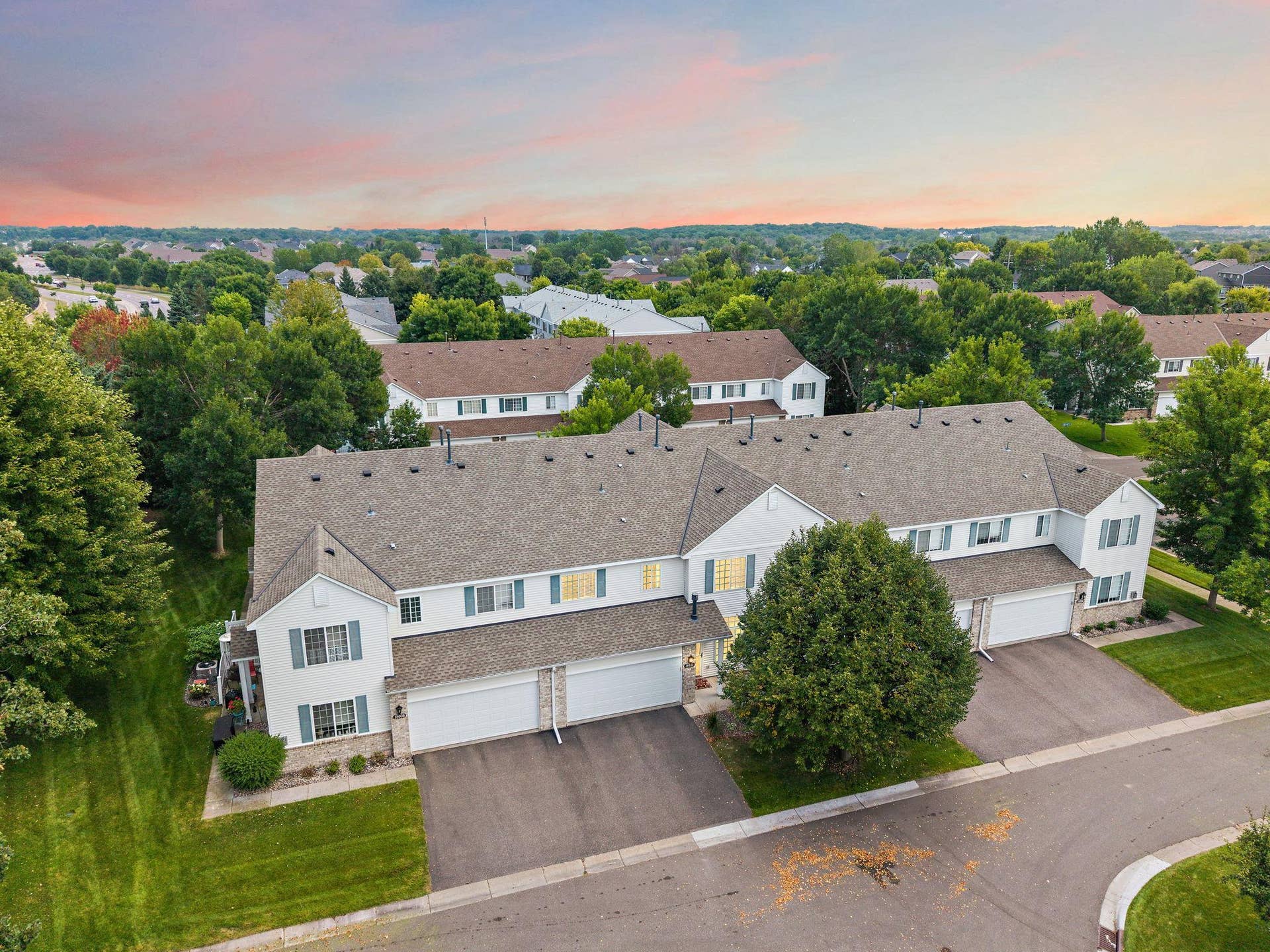 18034 69th Place N, Maple Grove, MN 55311 18034 69th Place N, Maple Grove, MN 55311