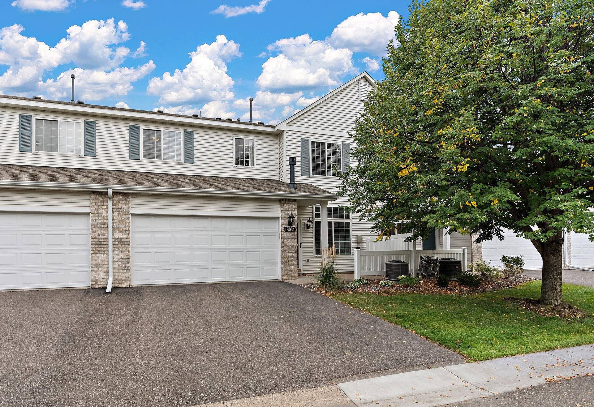 18034 69th Place N, Maple Grove, MN 55311 18034 69th Place N, Maple Grove, MN 55311