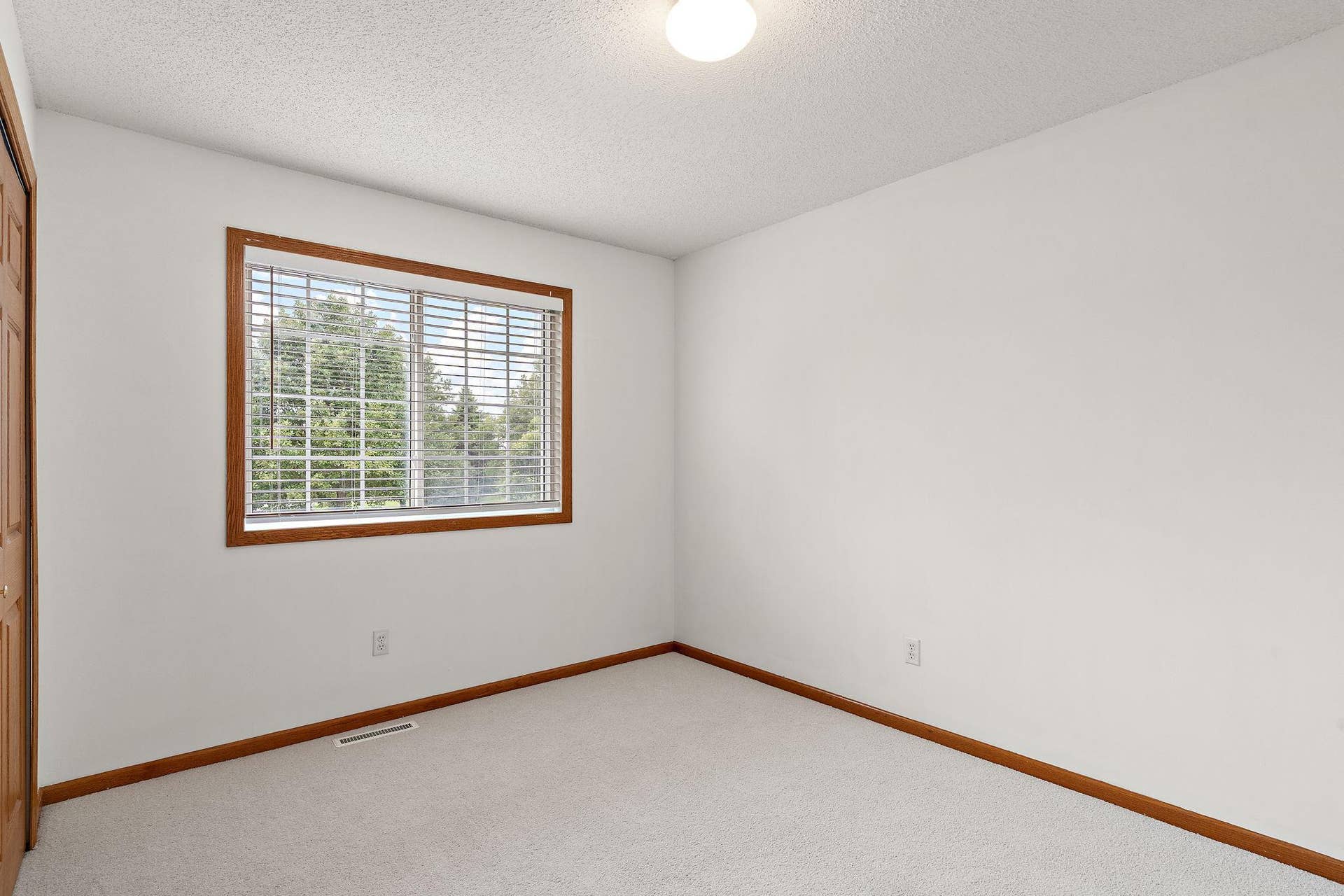 18034 69th Place N, Maple Grove, MN 55311 18034 69th Place N, Maple Grove, MN 55311