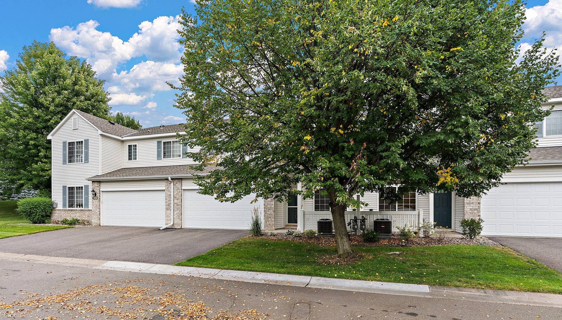 18034 69th Place N, Maple Grove, MN 55311 18034 69th Place N, Maple Grove, MN 55311