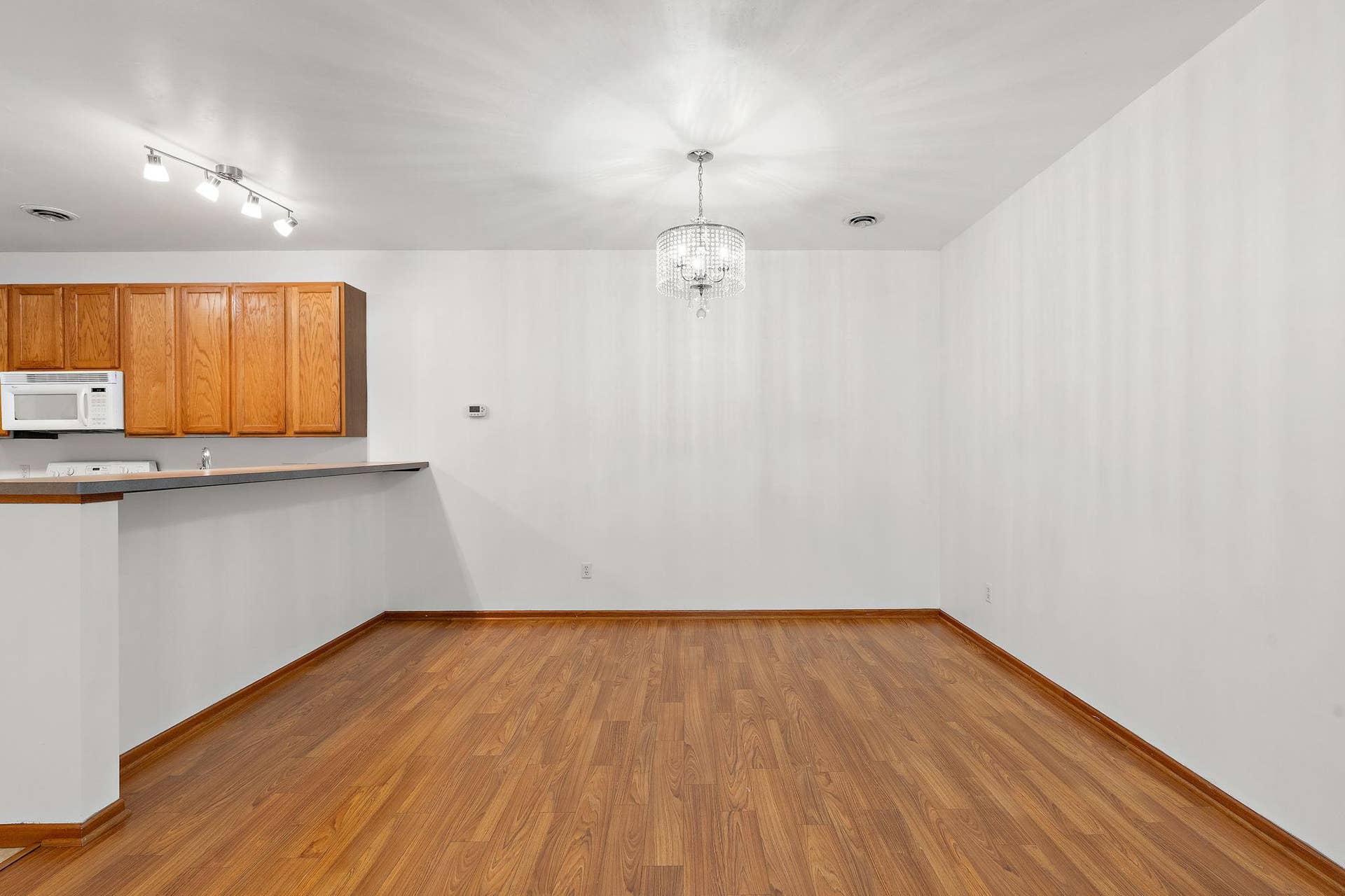 18034 69th Place N, Maple Grove, MN 55311 Dining room
