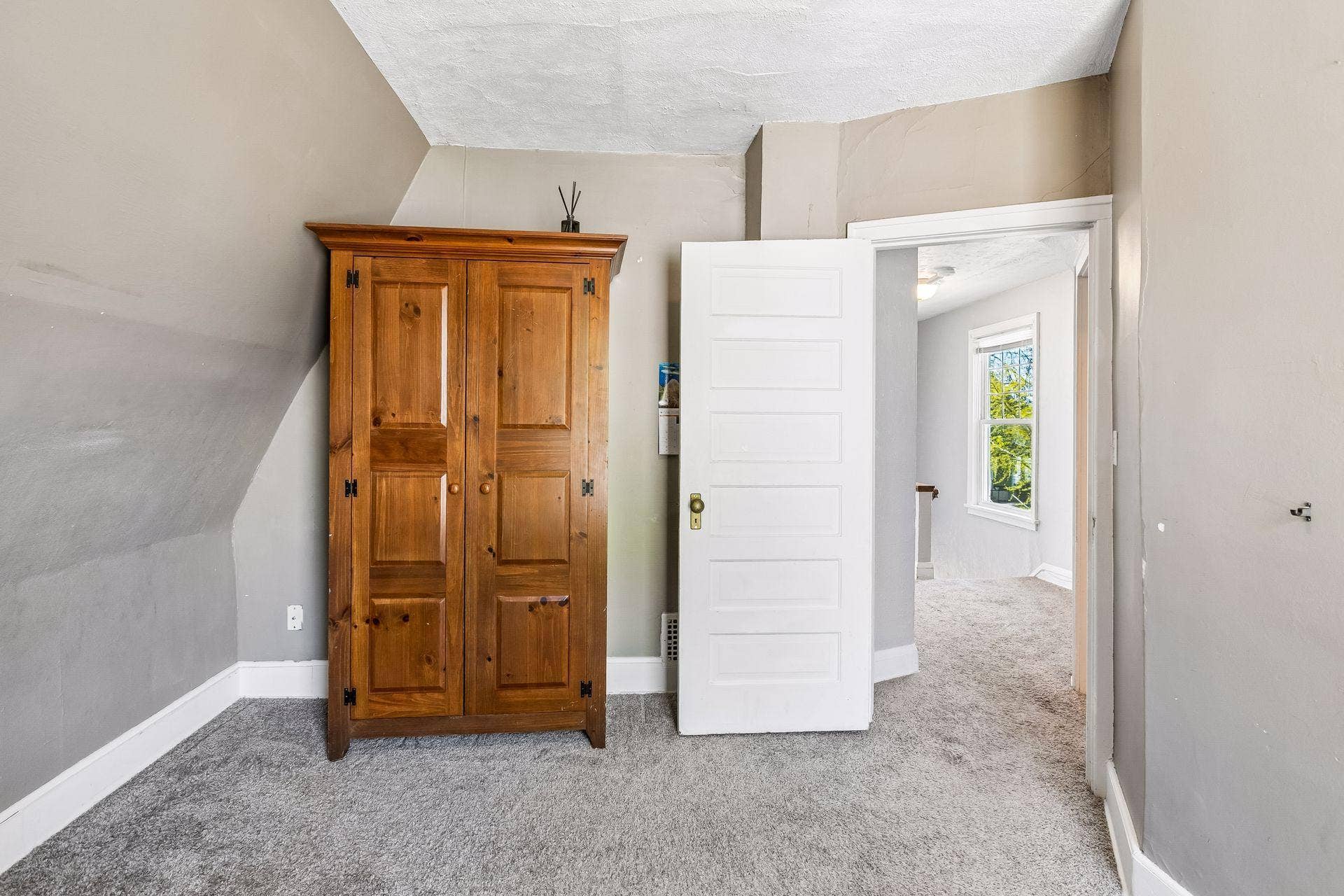 1505 Sherburne Avenue, 93, Saint Paul, MN 55104 1505 Sherburne Avenue - Bed3-1.jpg