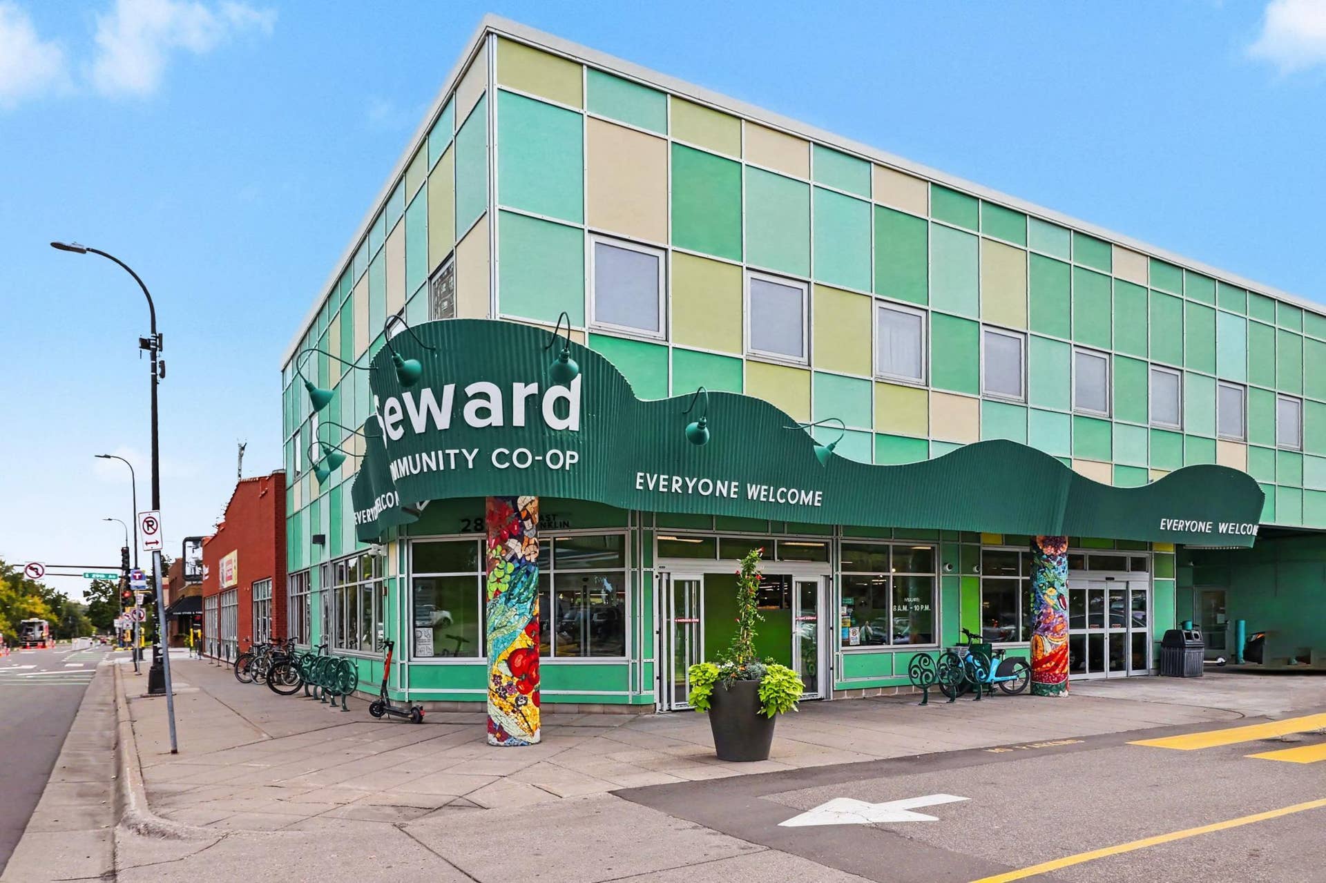 Nearby Seward Co-op