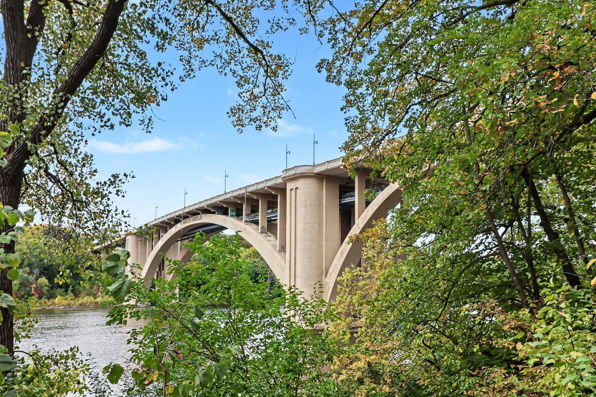 Enjoy nearby Mississippi River views and walking / biking trails from the Franklin St. Bridge -