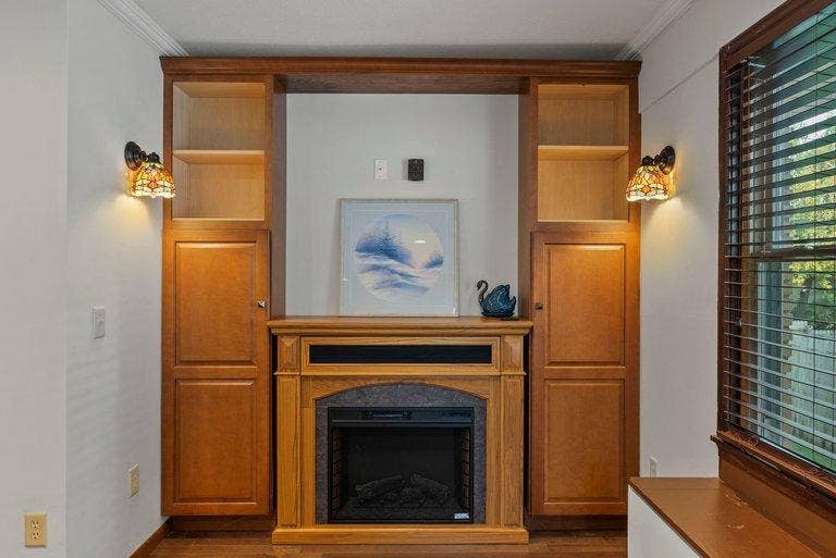 4201 40th Avenue N, Robbinsdale, MN 55422 030_dsc03984_303.jpg