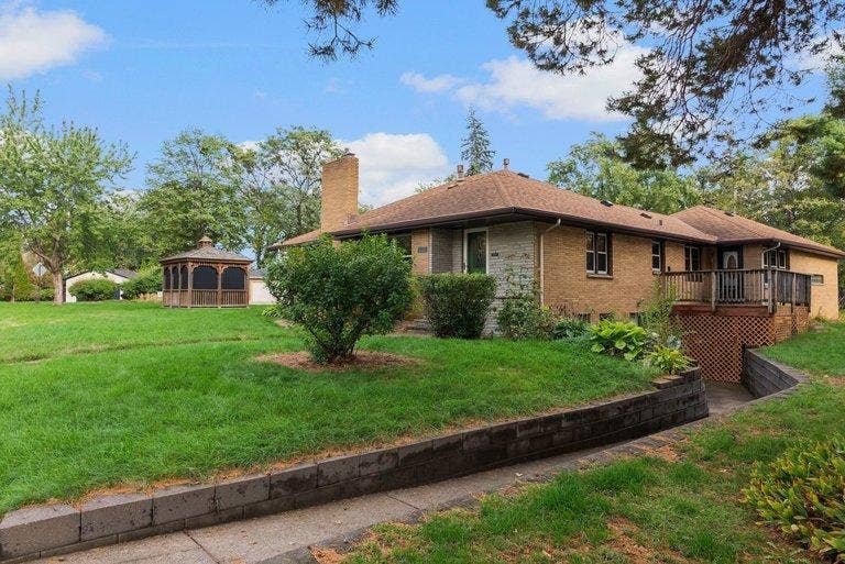 4201 40th Avenue N, Robbinsdale, MN 55422 017_dsc03946_186.jpg