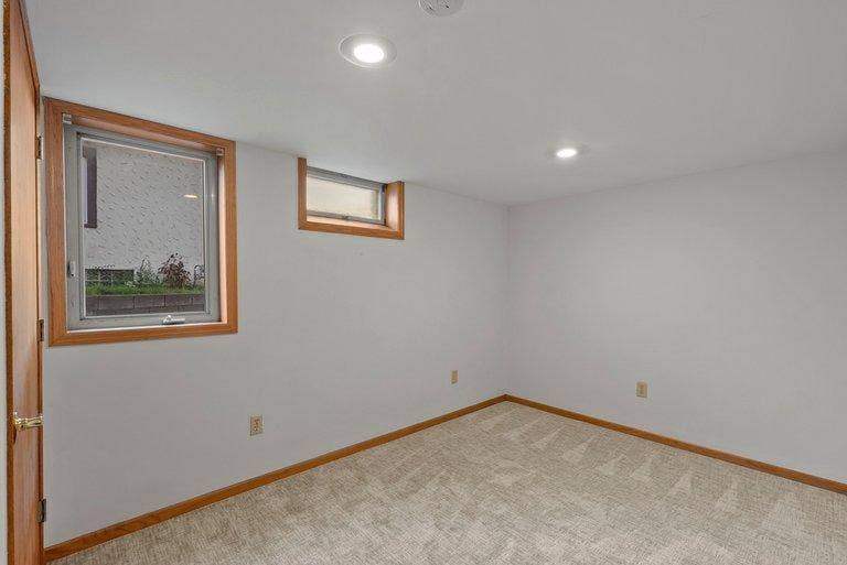 4201 40th Avenue N, Robbinsdale, MN 55422 044_dsc04032_831.jpg