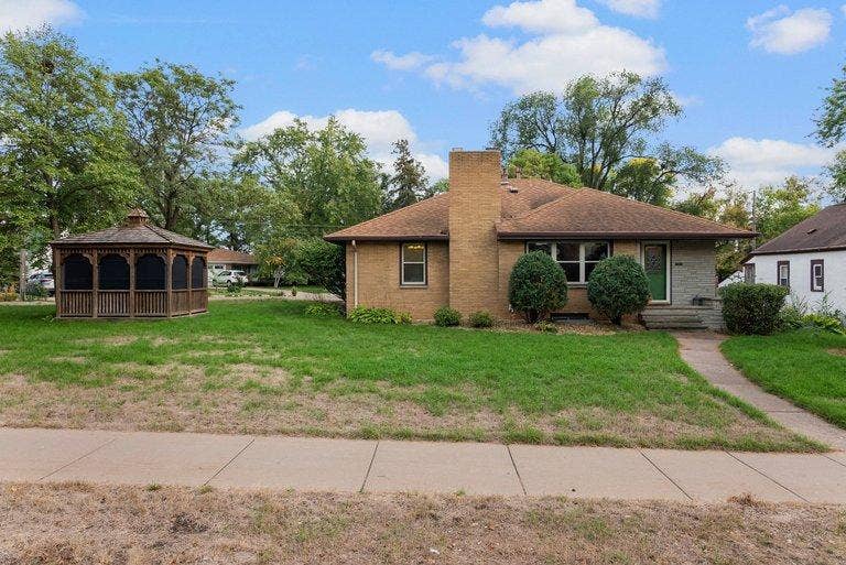 4201 40th Avenue N, Robbinsdale, MN 55422 016_dsc03945_693.jpg