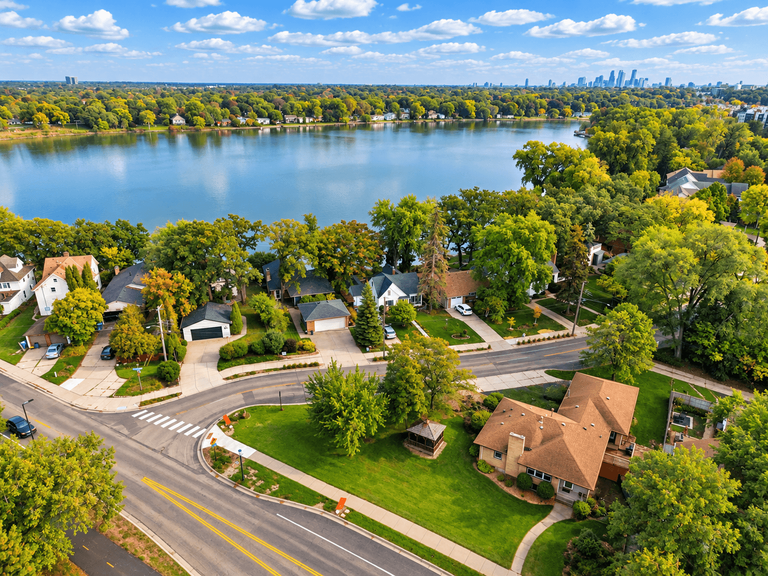 4201 40th Avenue N, Robbinsdale, MN 55422 009_lakeside_suburb_beneath_a_distant_skyline_445.png