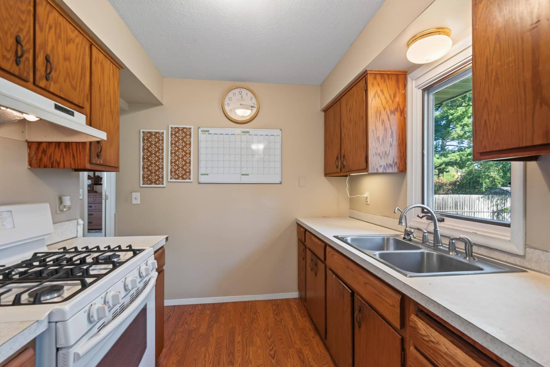 7740 Regent Avenue N, Brooklyn Park, MN 55443 7740 Regent Avenue N, Brooklyn Park, MN 55443