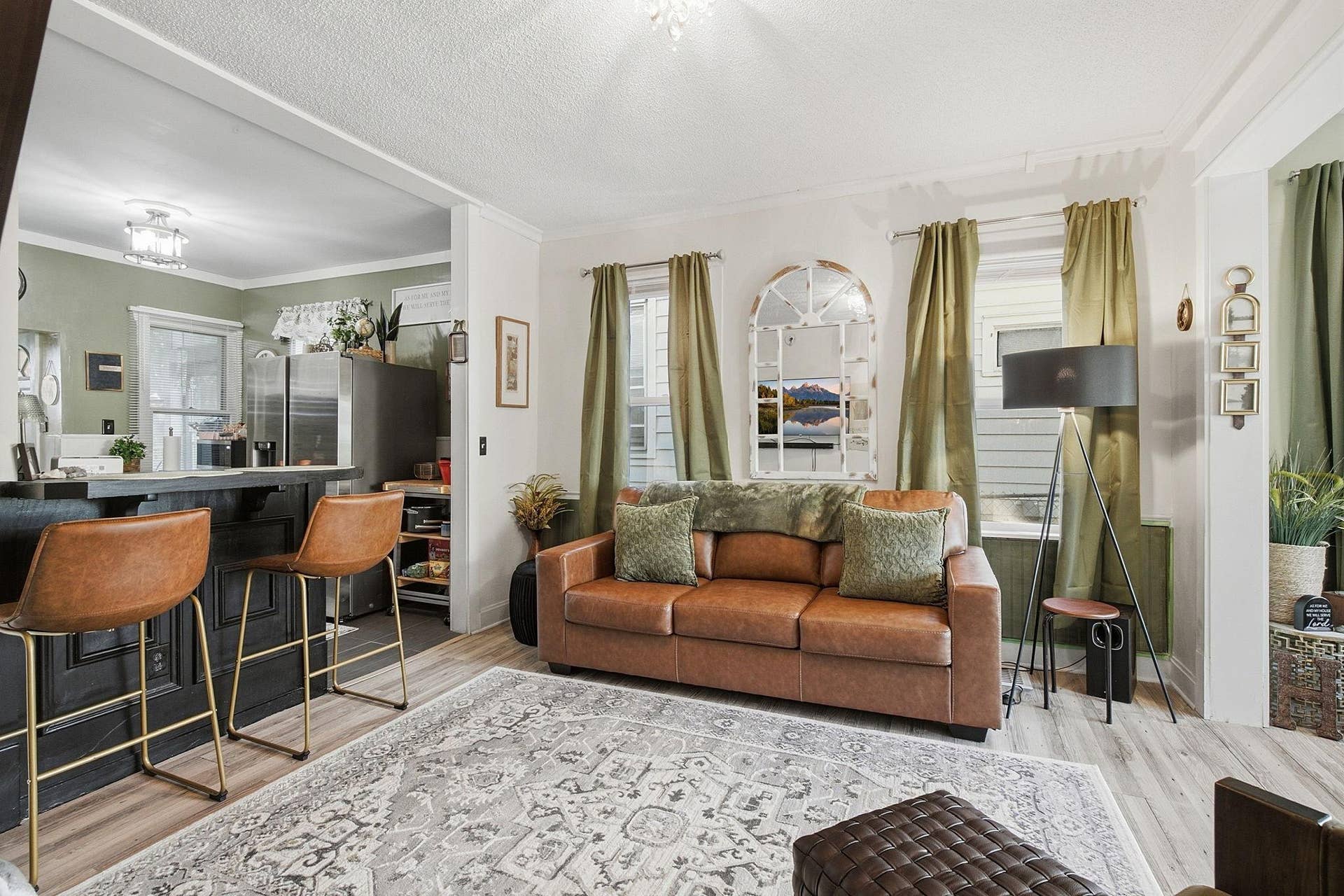 11-web-or-mls-268_Sidney_St_E_Saint_Paul_MN_2402.jpg